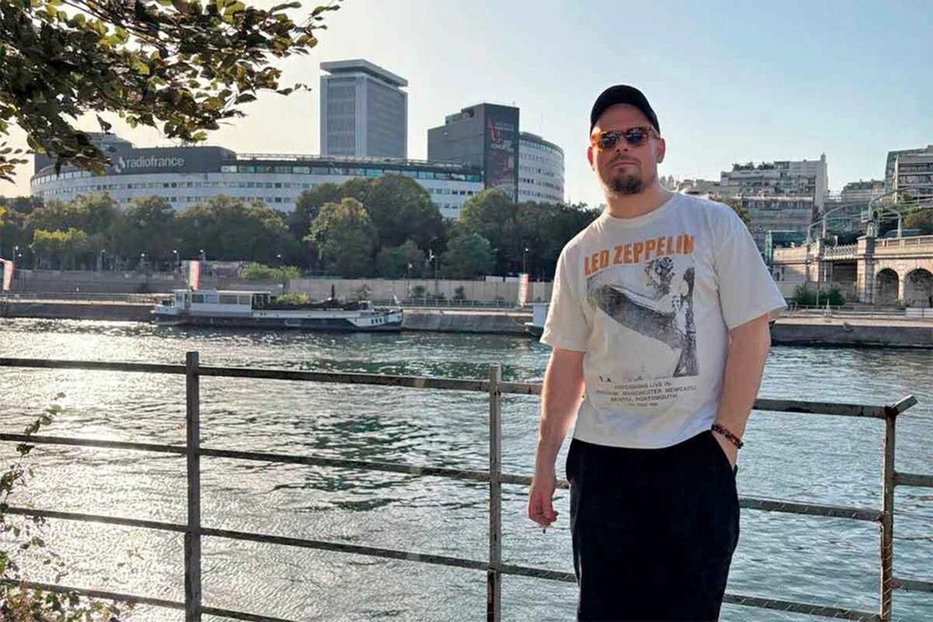 Названо имя умершего во Франции российского журналиста