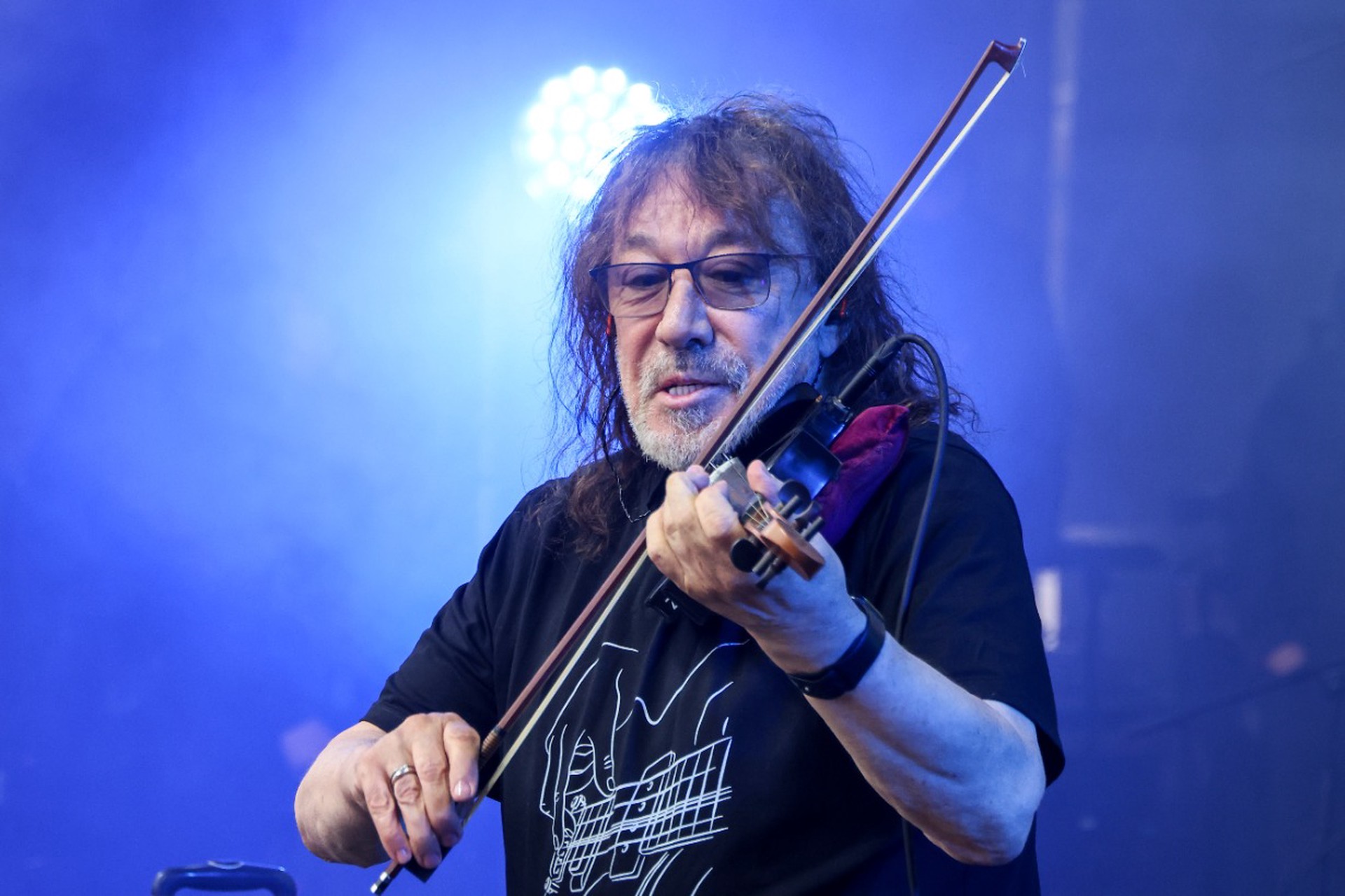 Известному певцу стало плохо после концерта в Москве  