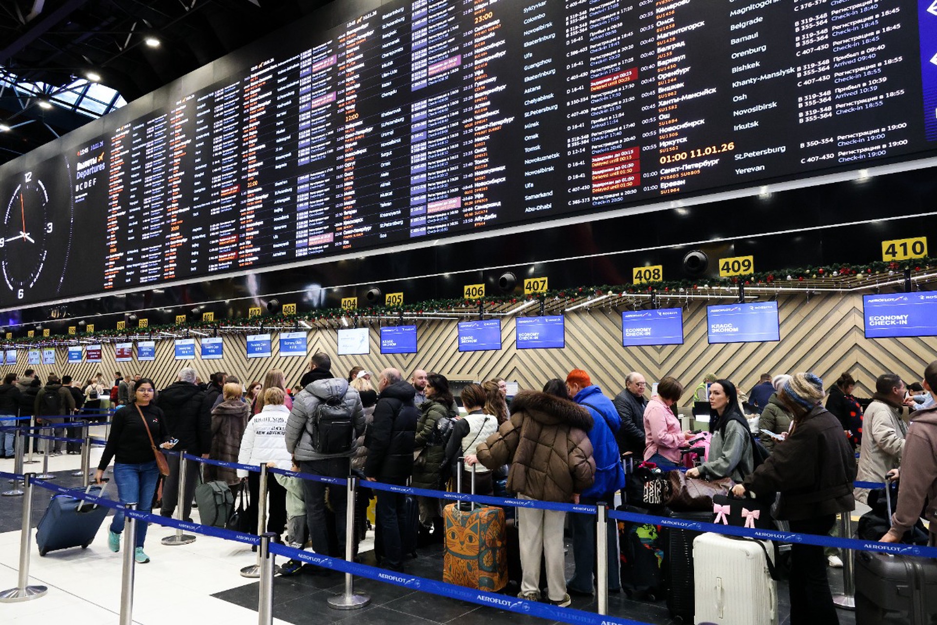Россиянка рассказала об обстановке в Шереметьеве из-за отмены и переноса рейсов