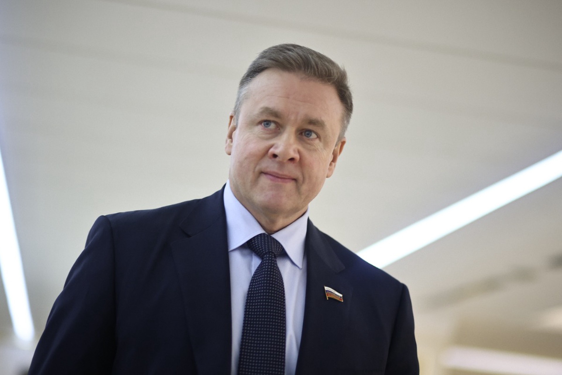 Взятку в размере сотен миллионов рублей получил экс-губернатор Рязанской области