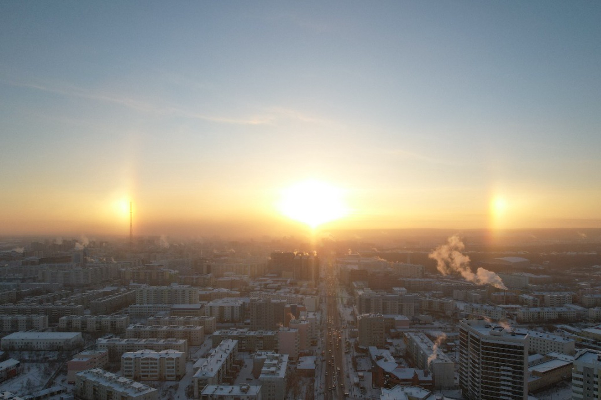 В небе над одним из российских городов заметили редкое явление