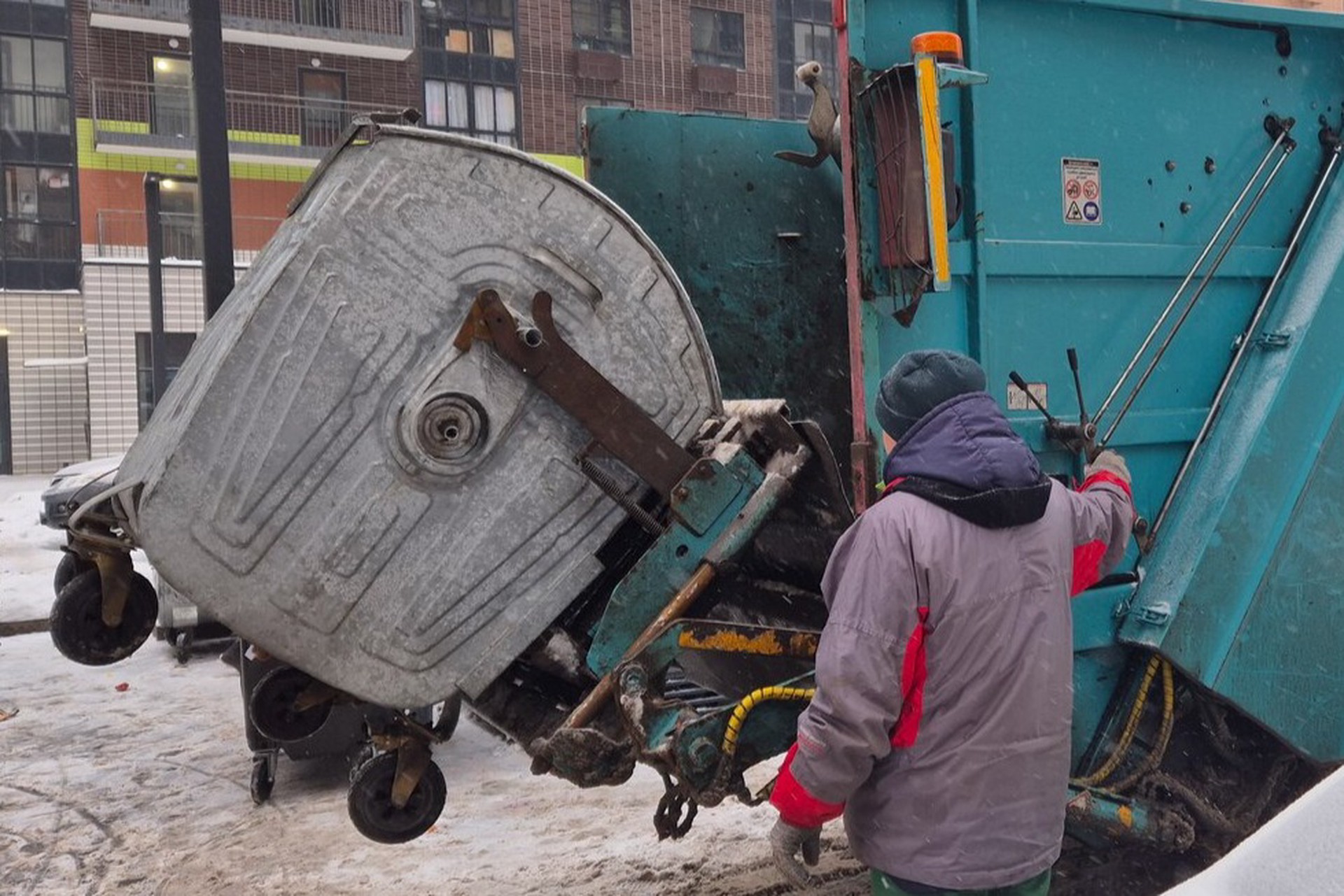 Депутат Новичков попросил ФАС проверить кратный рост тарифов на вывоз отходов