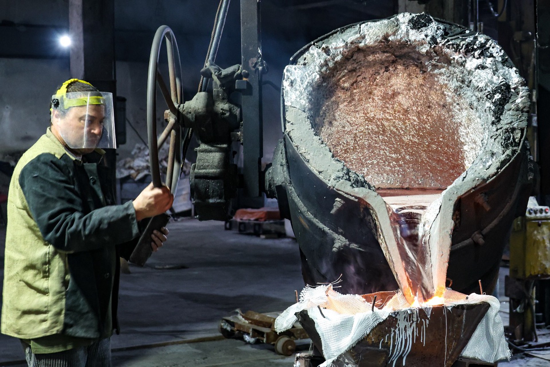 Названы самые востребованные профессии России 