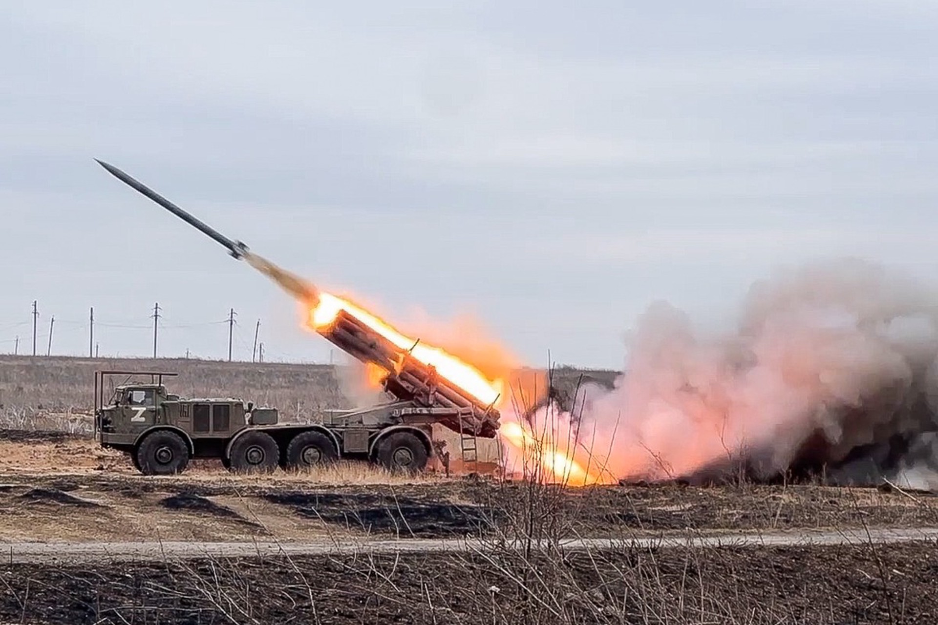 Мощные удары по украинским военным заводам нанесли ВС РФ