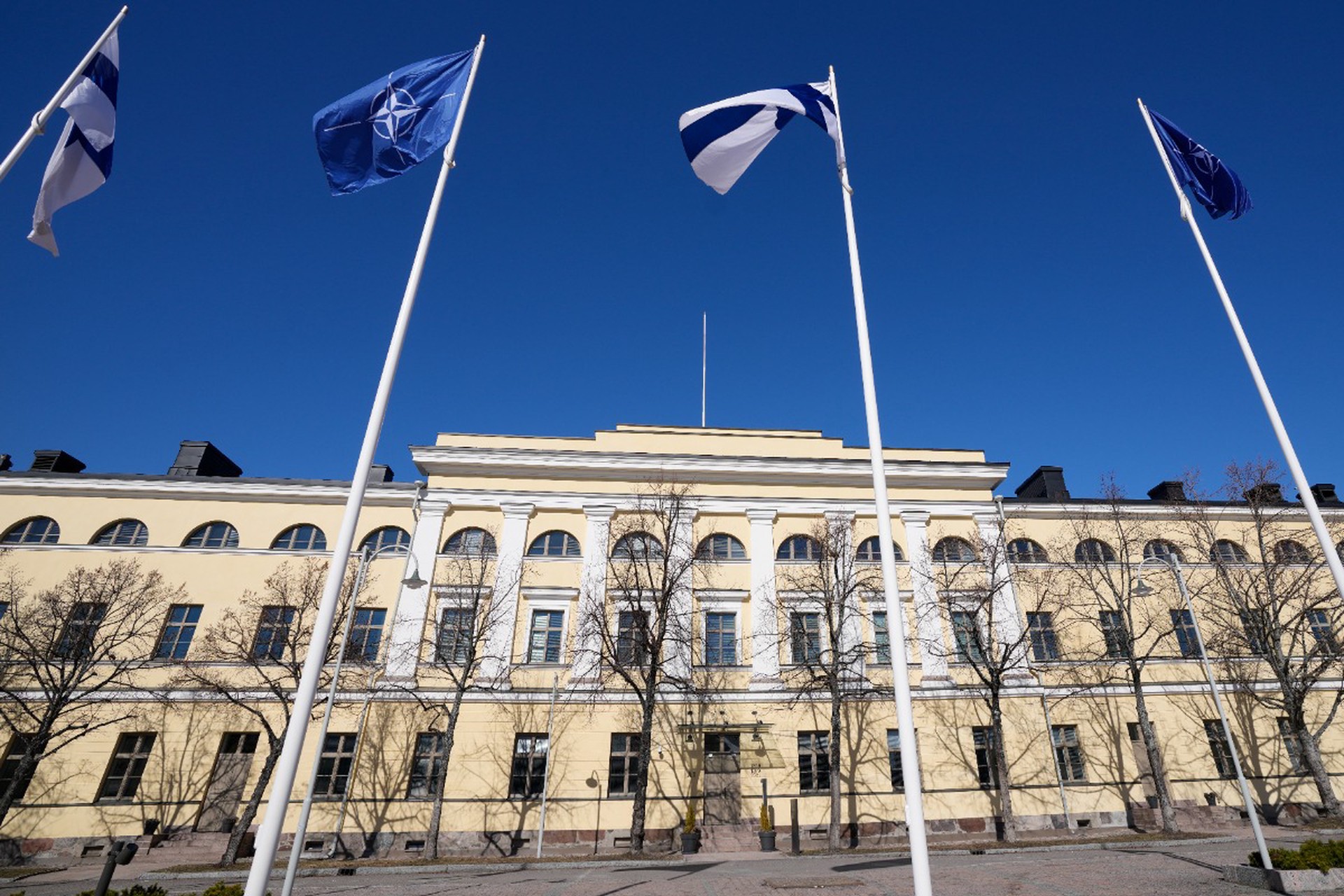 В Финляндии назвали вступление в НАТО худшей сделкой для страны