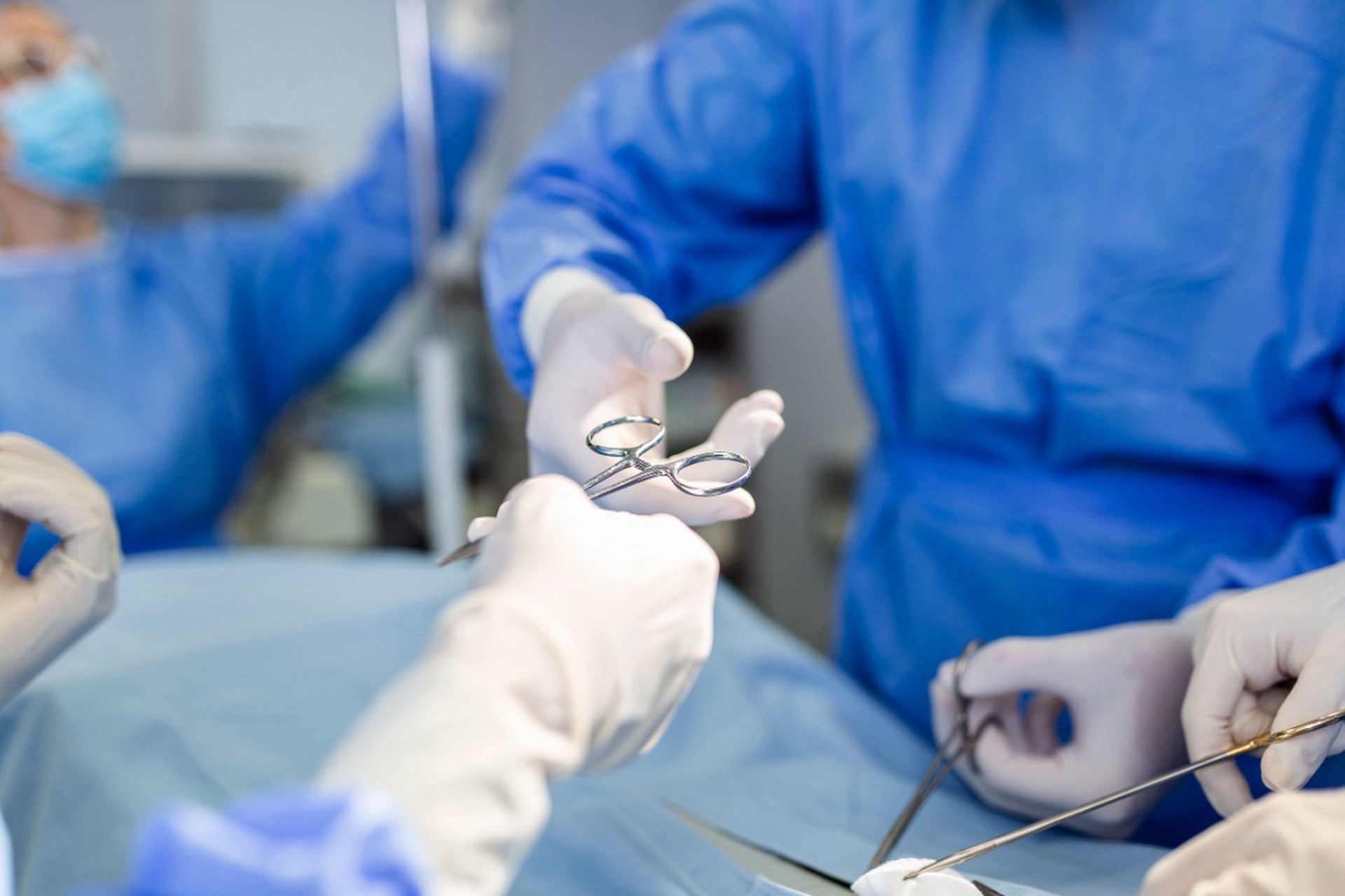 Женщине ампутировали руку из-за врачебной ошибки