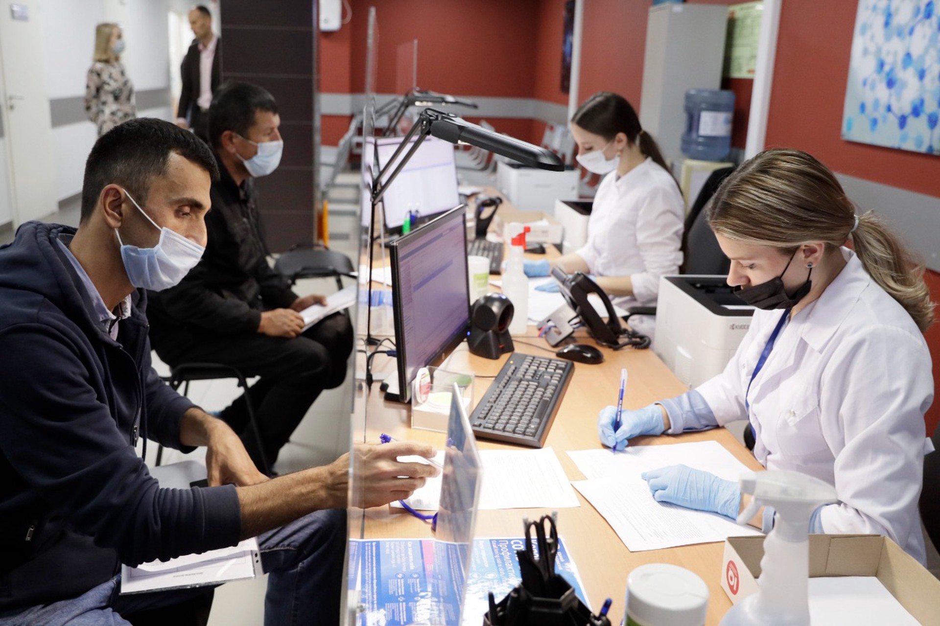 Подделавших мигрантам медсправки ждет наказание до 8 лет лишения свободы – депутат Чижов