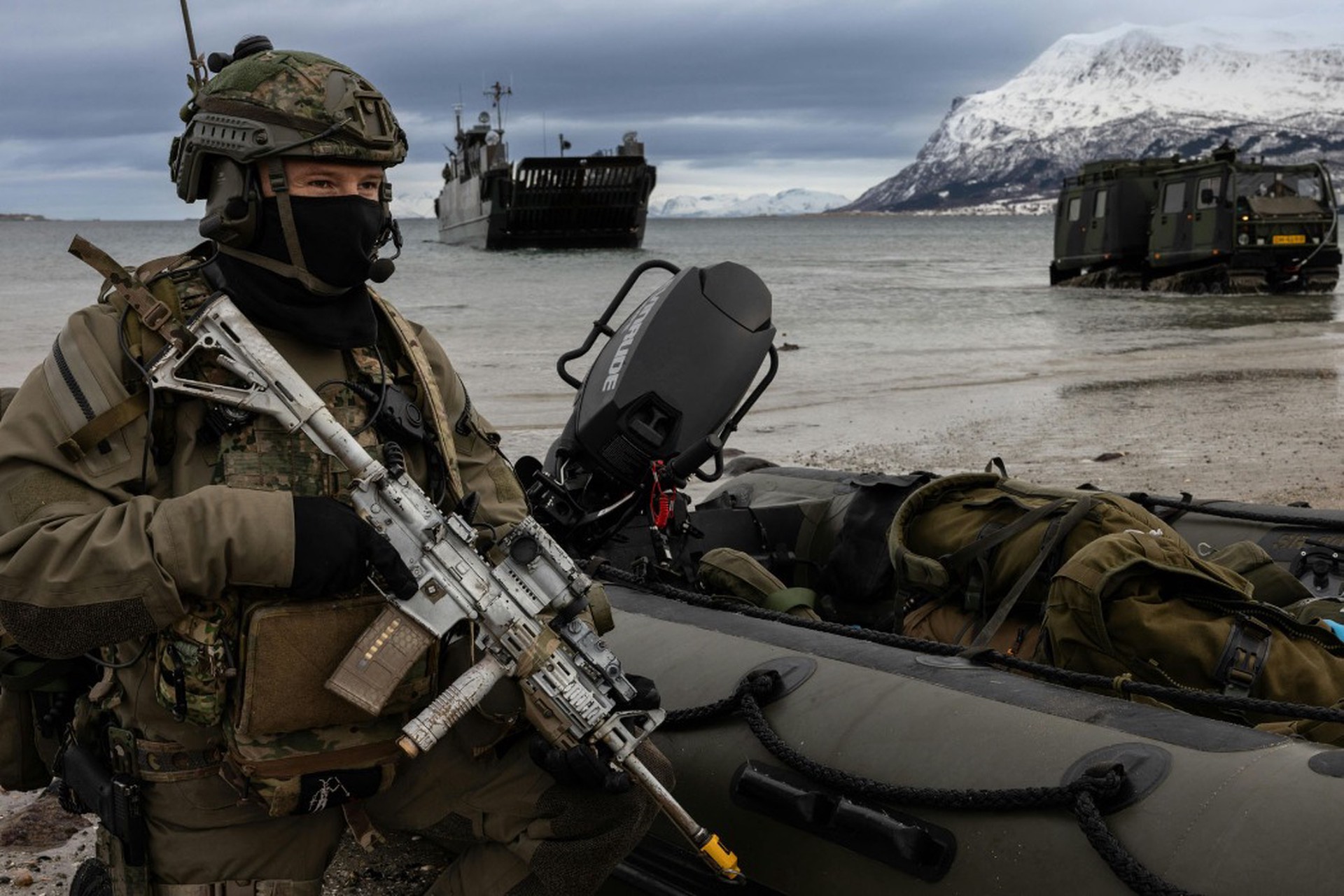 Норвегия готова отнять у людей дома ради войны с Россией