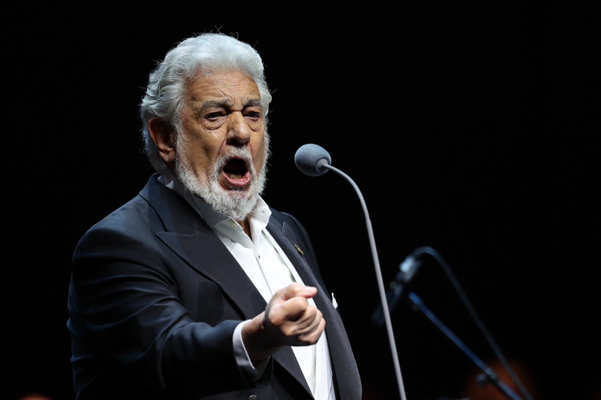 Двойная жизнь Пласидо Доминго: от оперного титана до скандального извращенца