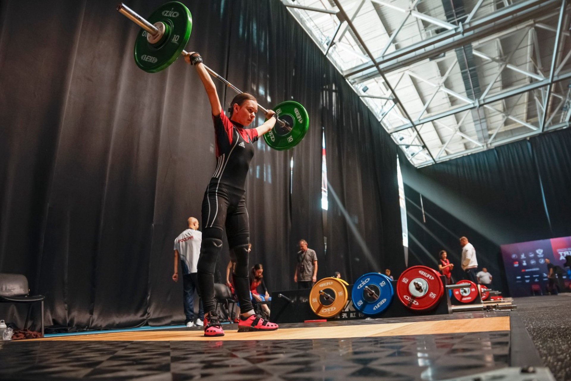 Российских тяжелоатлетов допустили до международных турниров