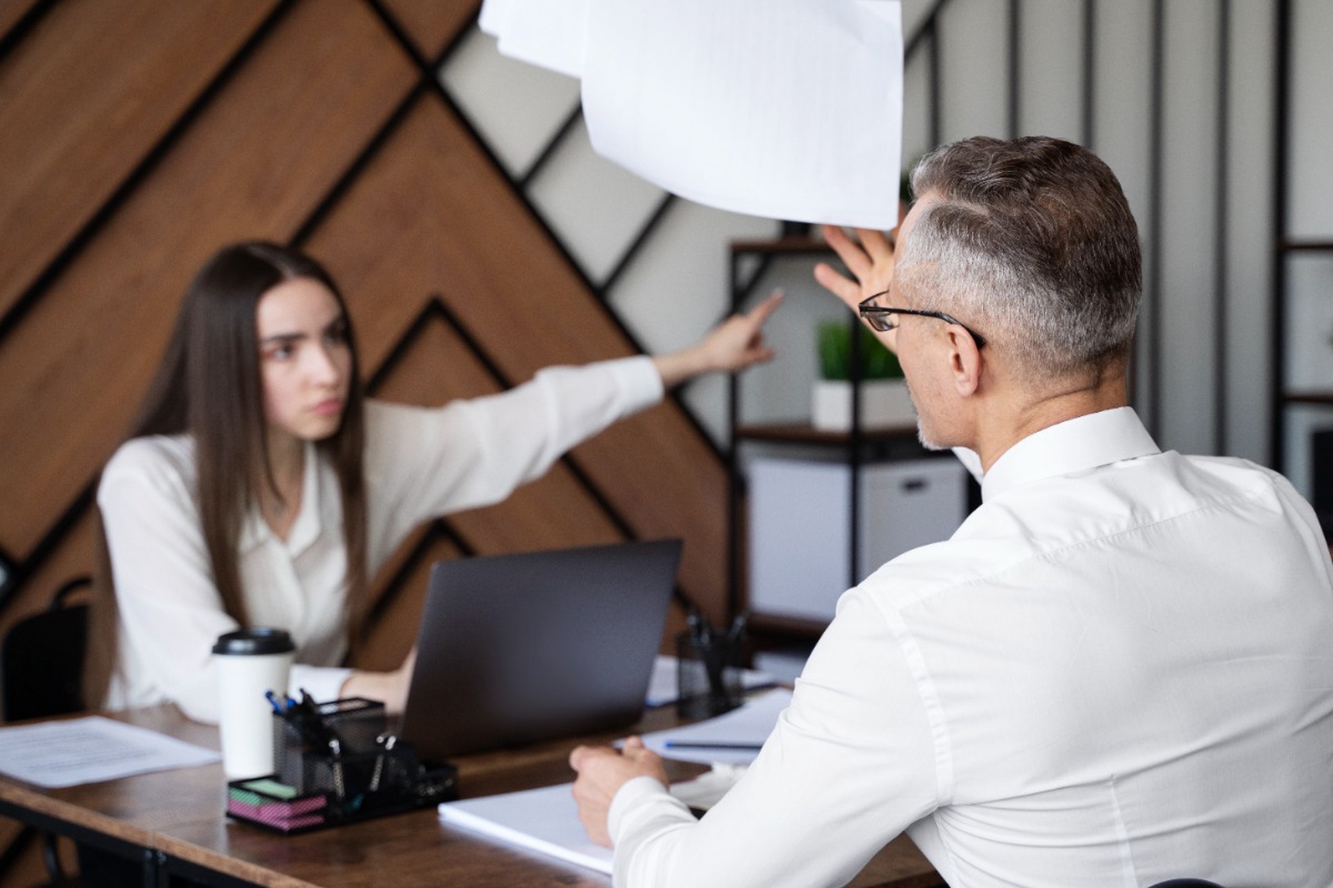 HR-специалист перечислила звоночки, после которых стоит уволиться