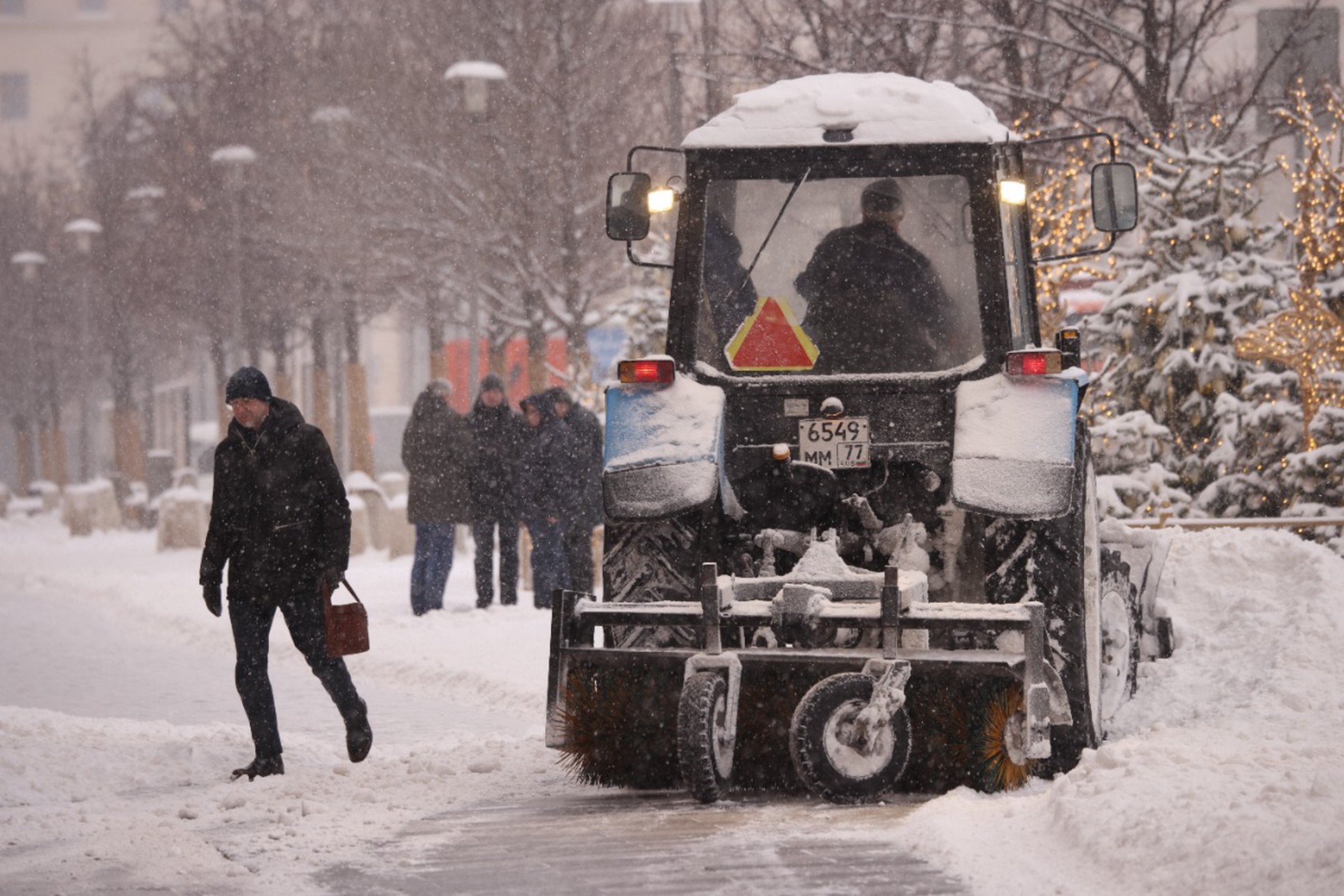 От снежных рекордов до -23: что происходит в Москве и к чему приведет непогода