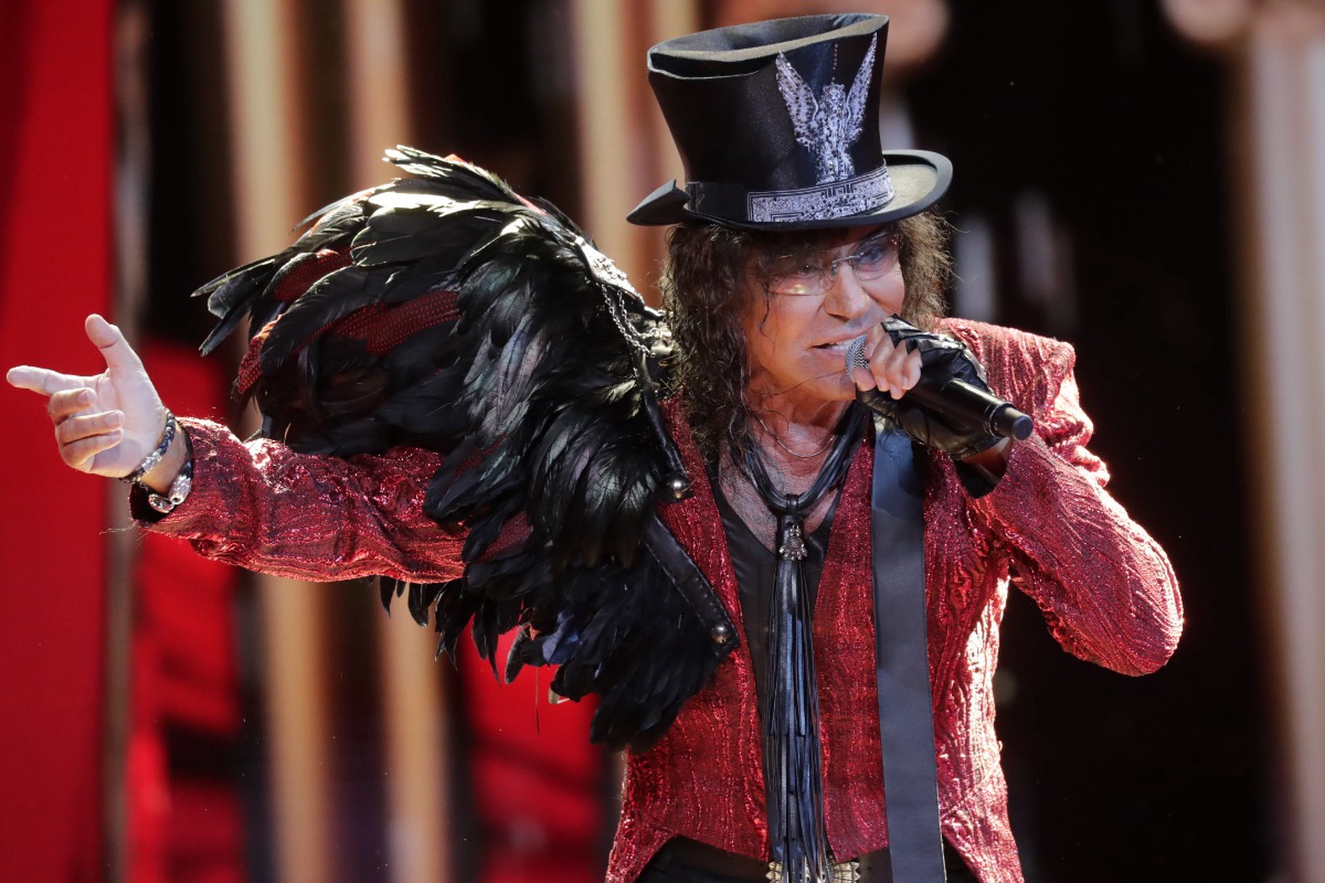 Стало известно, кто мог стать исполнителем песни «Дитя порока» вместо Моисеева