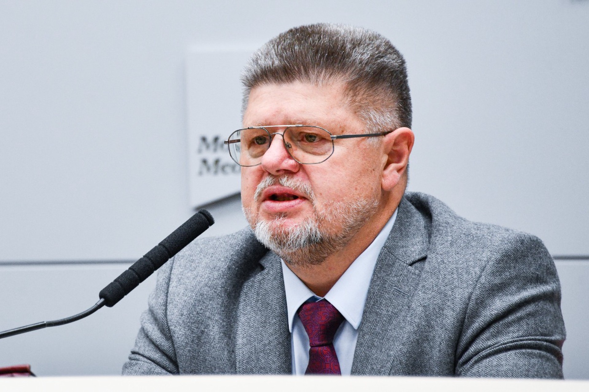 Названы болезни, которые могли привести к освобождению экс главного нарколога России Брюна