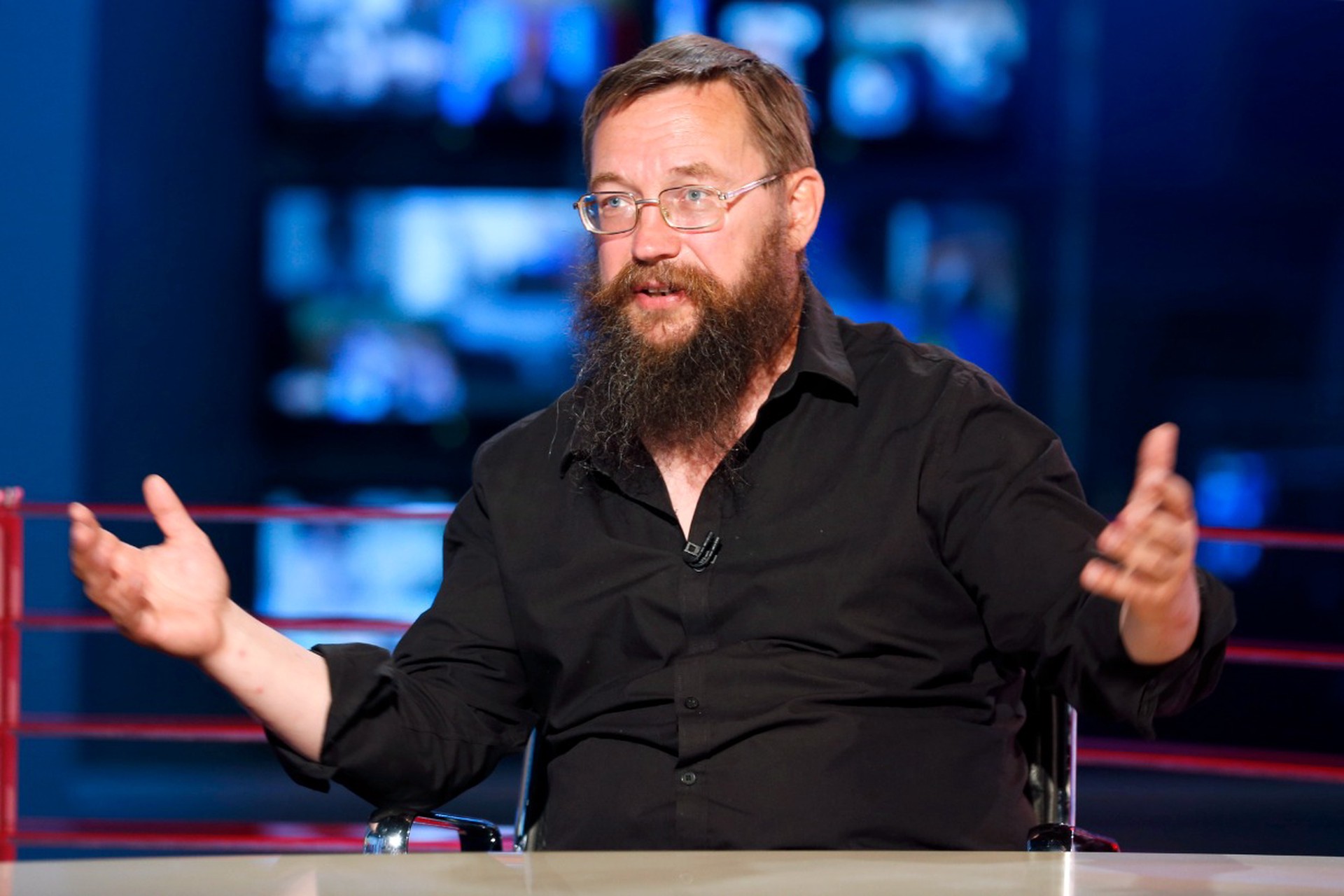 Герман Стерлигов назвал безбожными дурами женщин с короткими стрижками