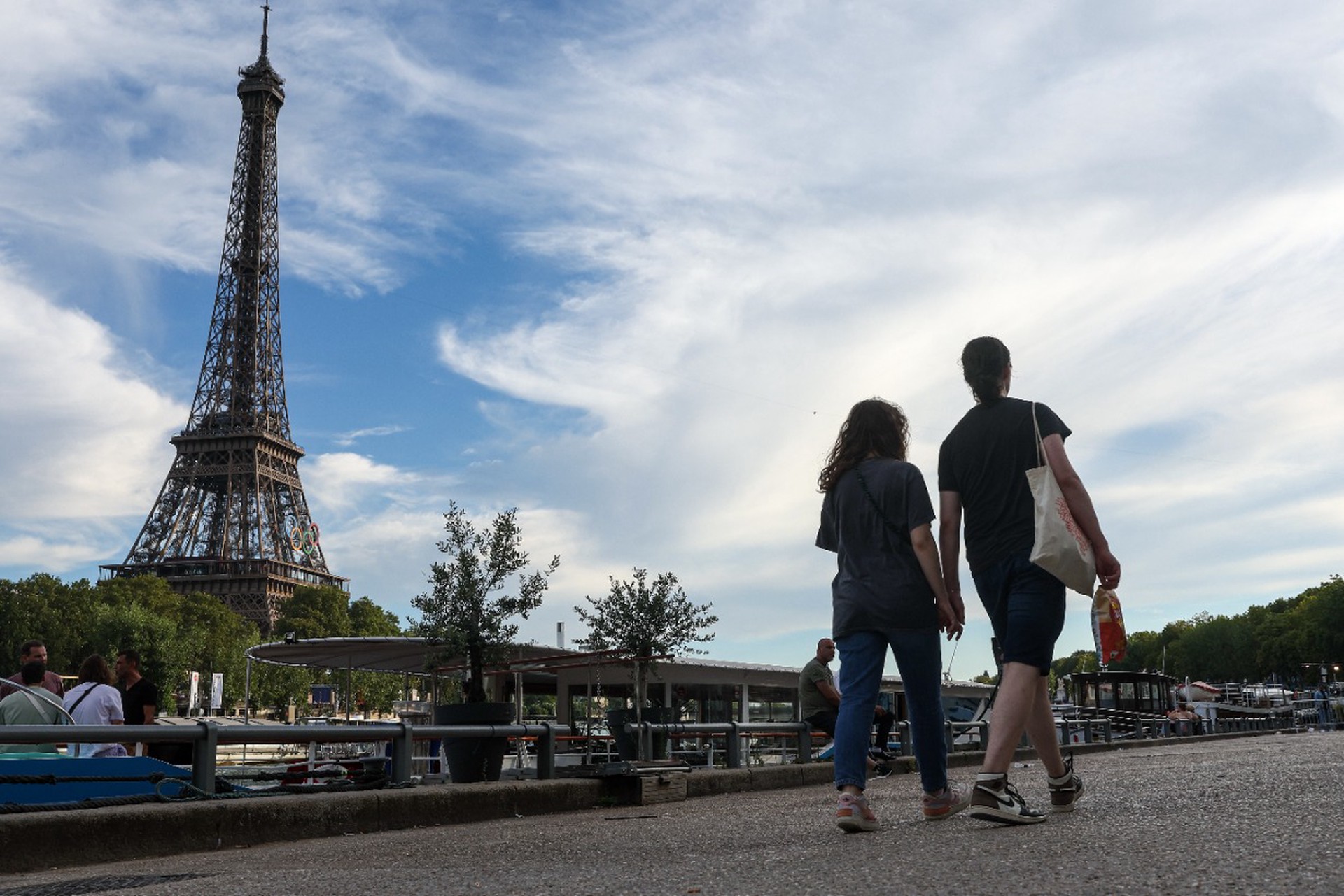 Развели брак: почему отмена супружеского долга – это типичная французская победа