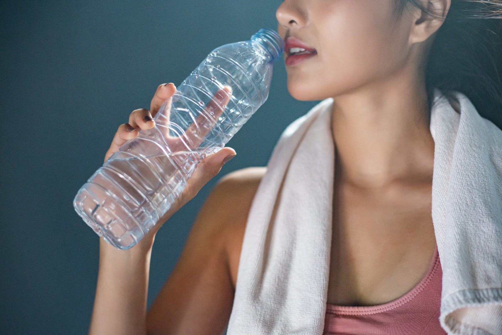 Вода из пластиковых бутылок может провоцировать гормональный сбой