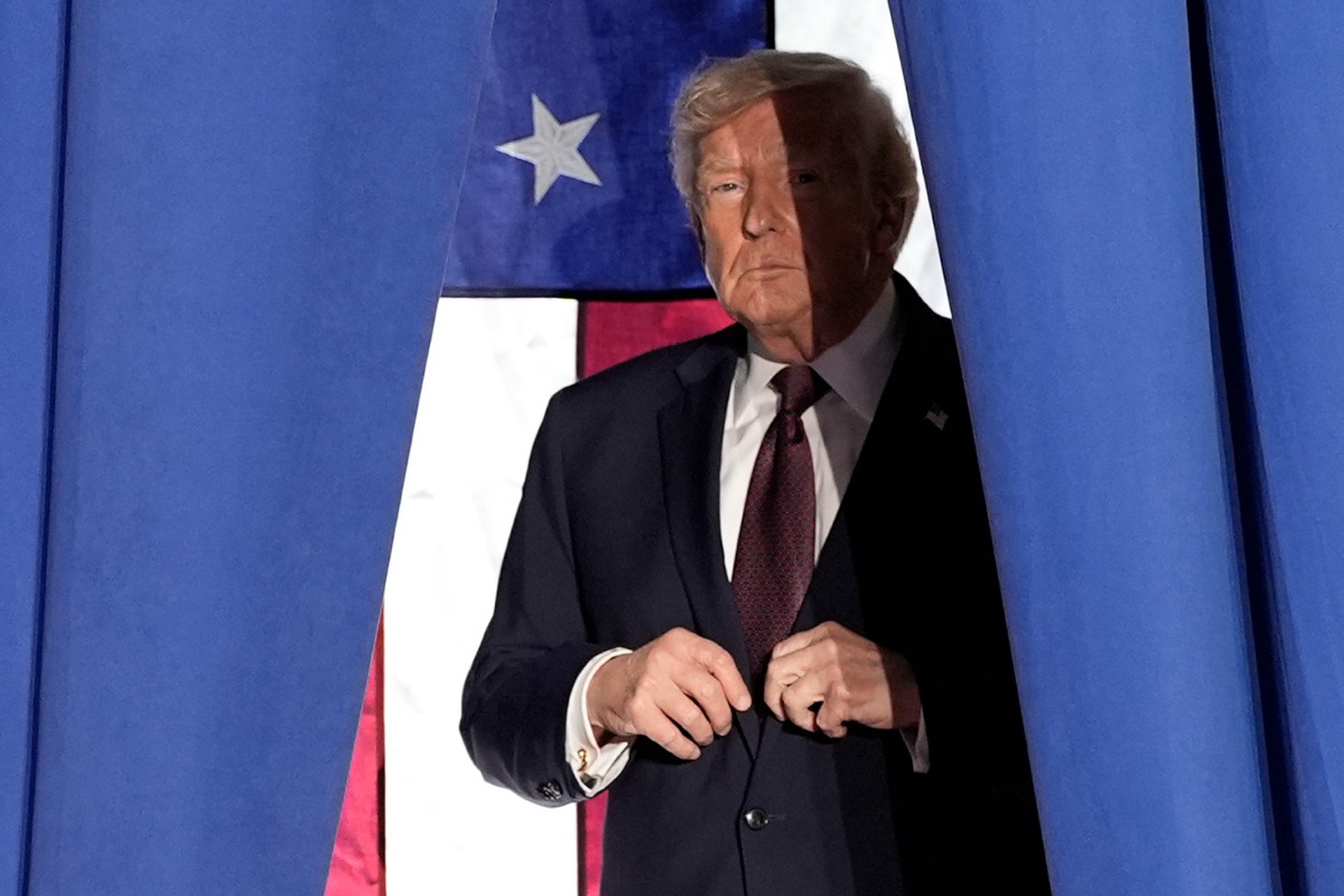 Главное к утру 6 февраля: в троицком пансионате отравились 11 пенсионеров, Трамп отказался продлевать ядерный договор, на хоккейной арене в Милане появился флаг РФ