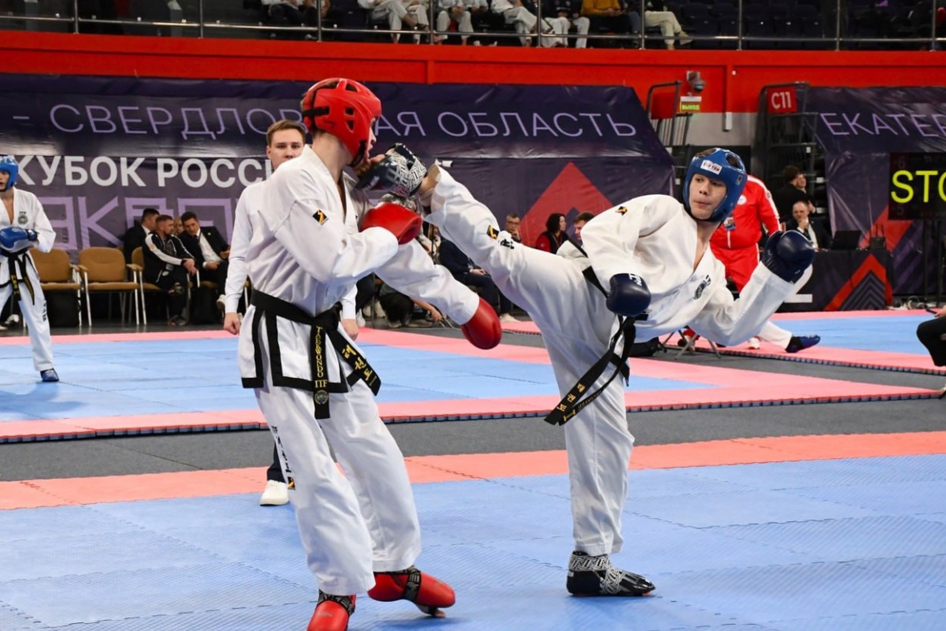 Флаг и гимн отвоевали еще одни российские спортсмены