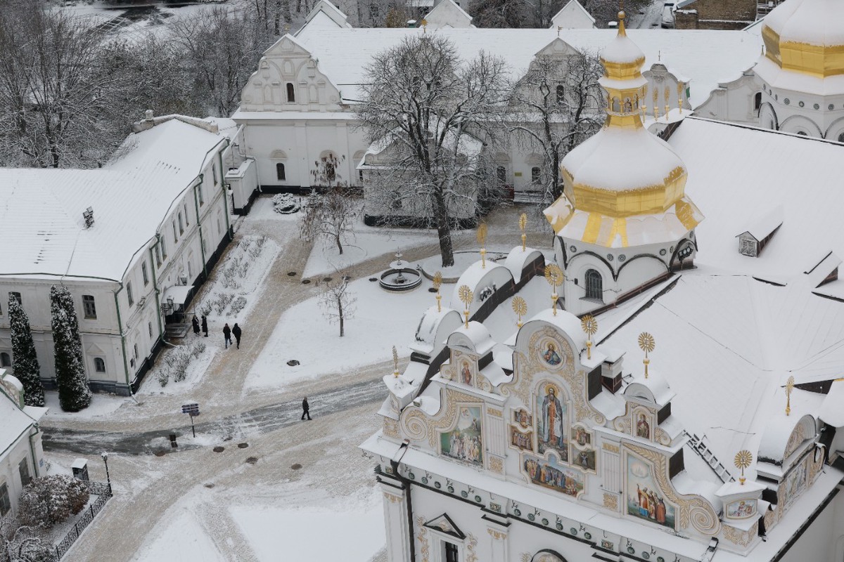 Все храмы Киево-Печерской лавры хотят заблокировать на Украине
