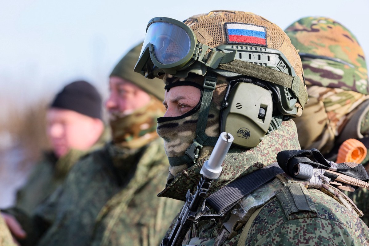 Российский боец заменил командира и повел роту в бой