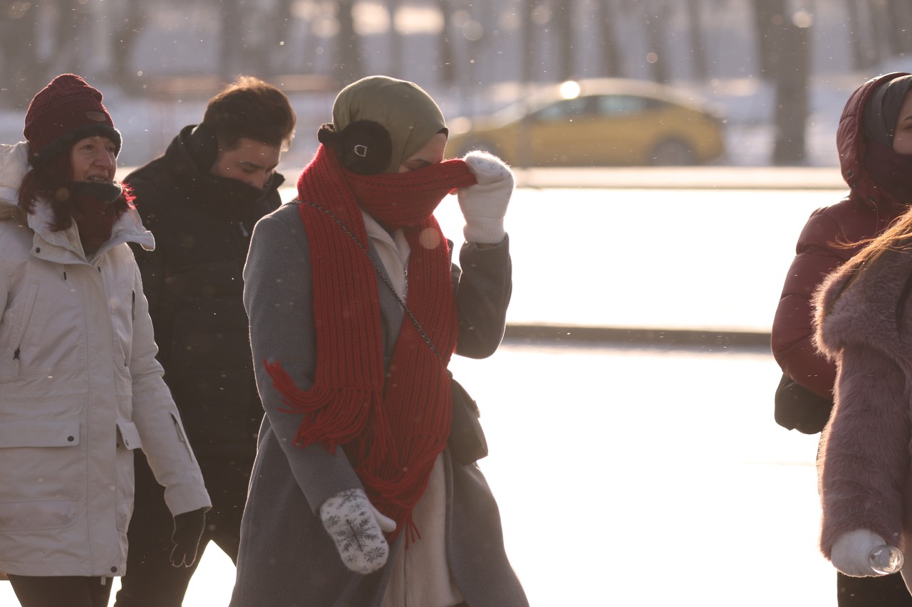 Снежный Армагеддон в Москве, осел-участник СВО, прощание с утонувшим в Босфоре россиянином: главные события января в объективе «Абзаца»
