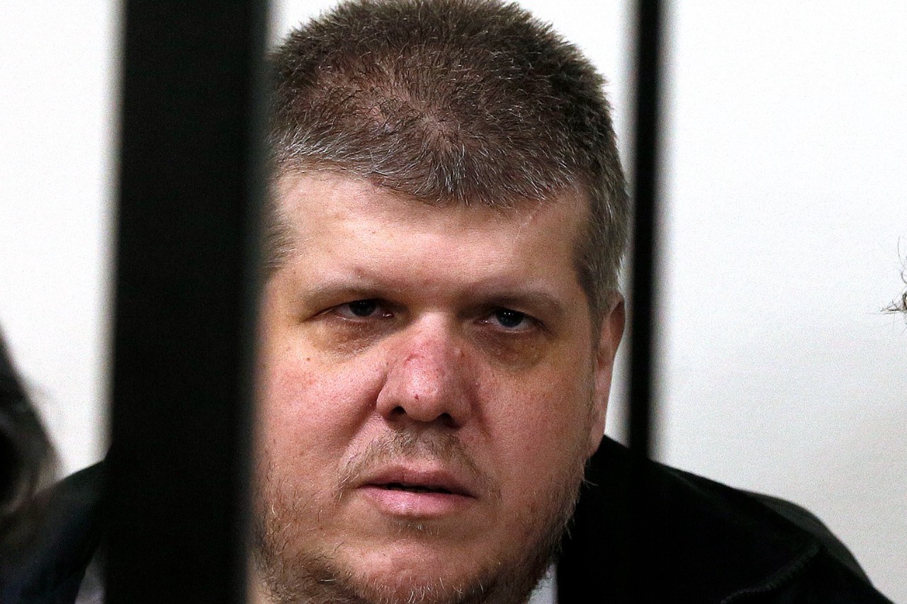 «Бог Кузя»: отсидевший лидер секты снова вербует последователей