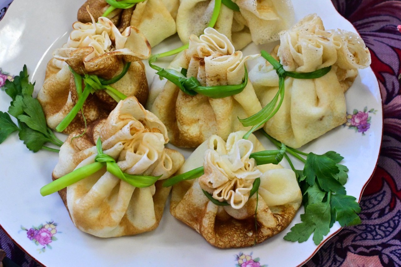 Свет блином сошелся: какие необычные варианты блюда можно найти в Москве на Масленицу