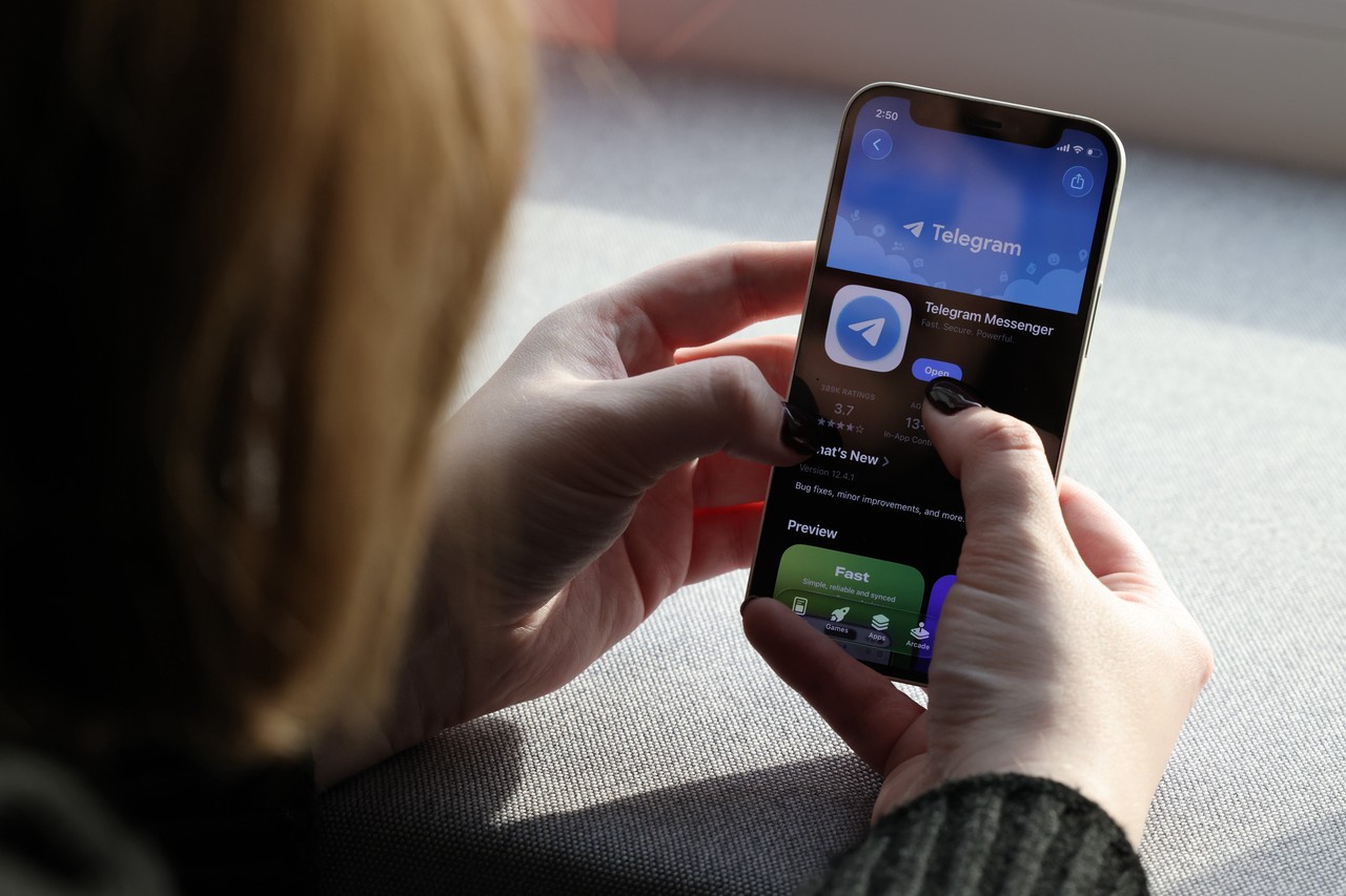 Год с Max: кто стоит за созданием мессенджера и что пошло не так