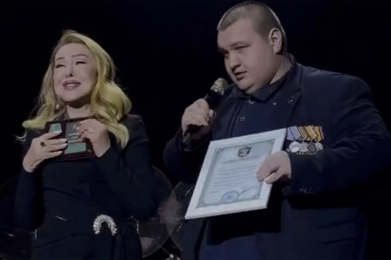 Незаслуженные артисты: награждение каких звезд вызвало вопросы у публики