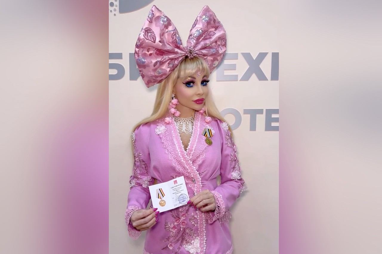 Незаслуженные артисты: награждение каких звезд вызвало вопросы у публики