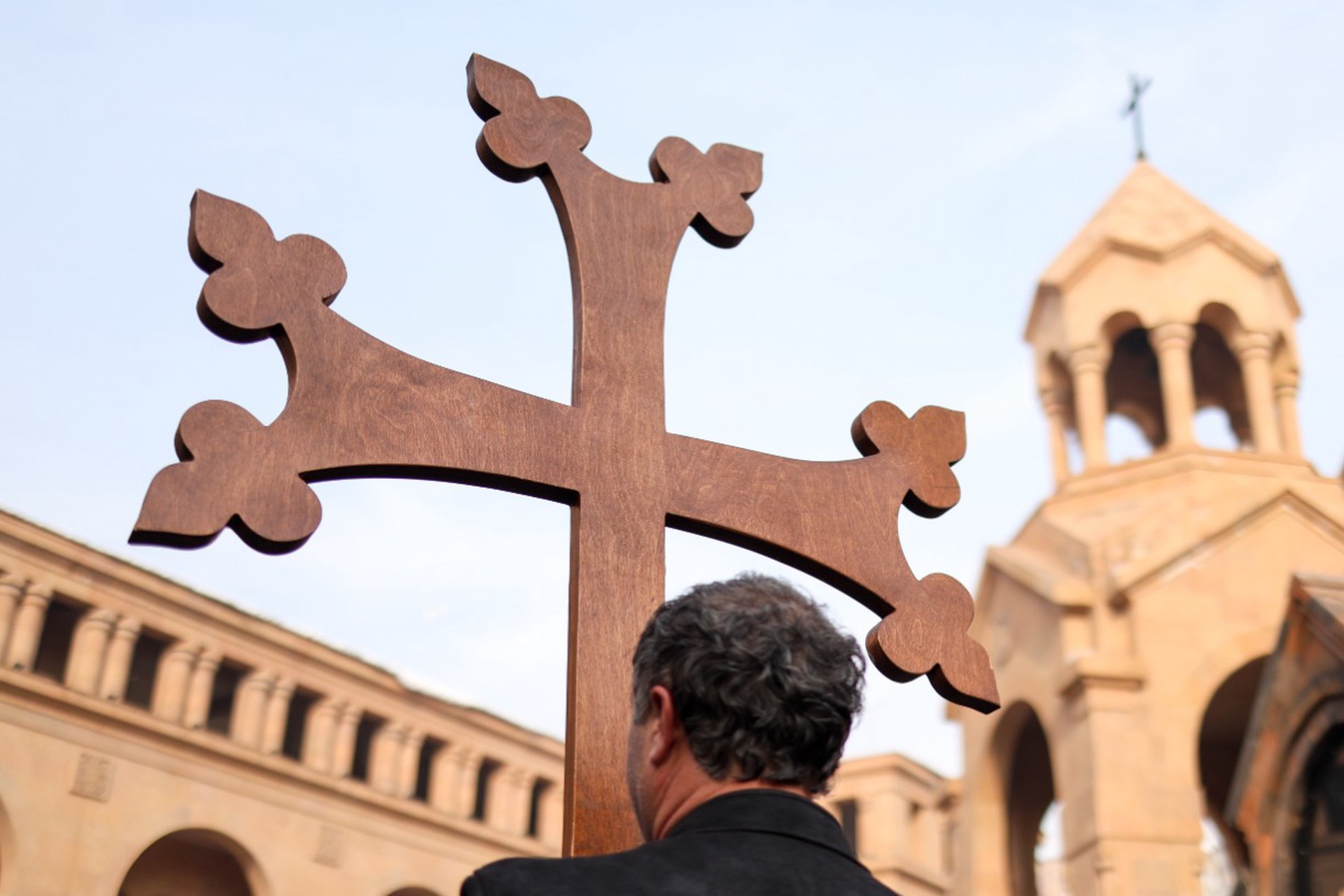 Армянская церковь обвинила Следком в нарушении конституции