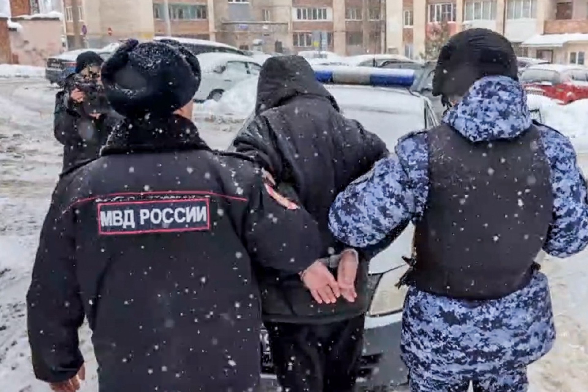 «Припугнуть хотел»: напавший на школу в Уфе подросток заявил, что не хотел причинить никому вреда