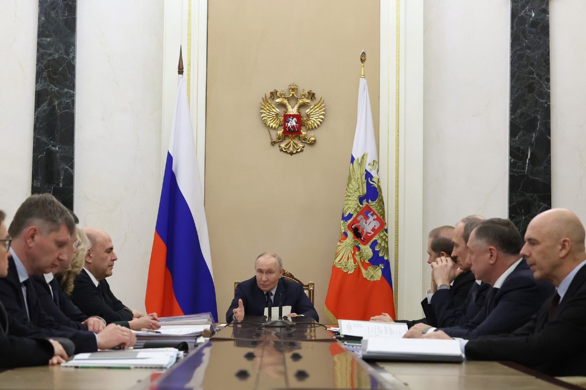 Рост НДС вызовет лишь кратковременное повышение цен, заявил Путин