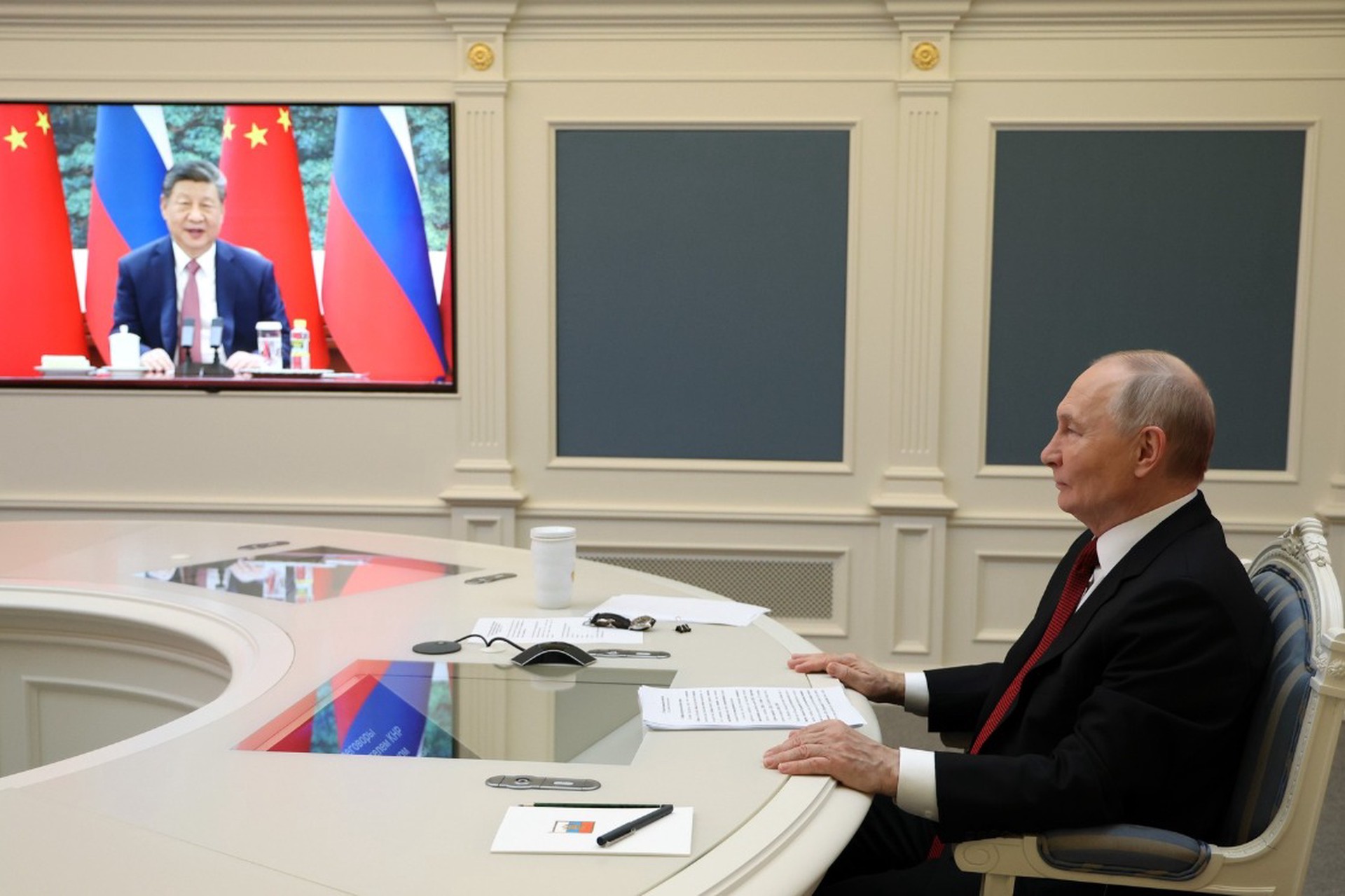 Си Цзиньпин пригласил Путина в Китай 