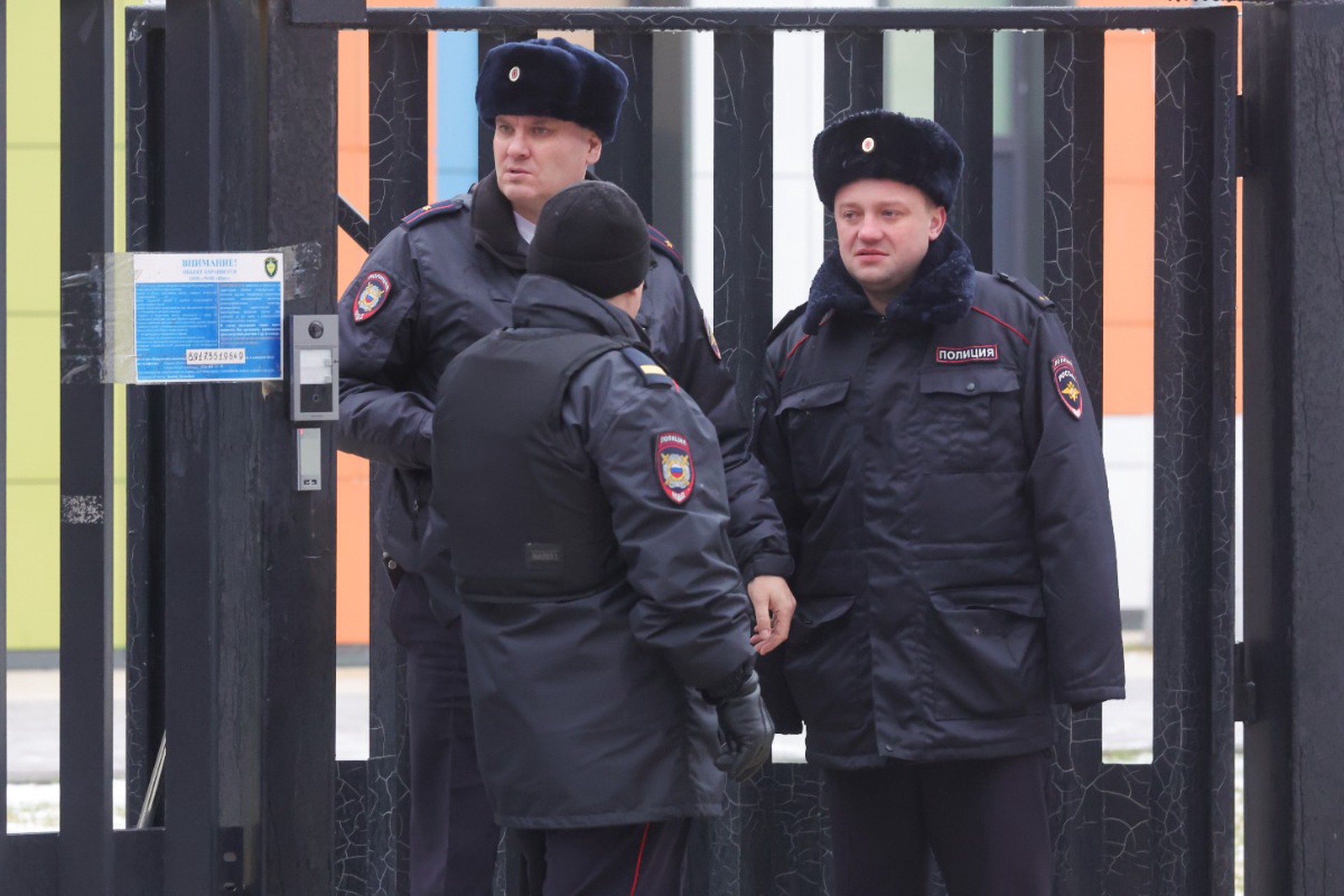 Эксперт по безопасности рассказал, какие меры спасут российские школы от нападений