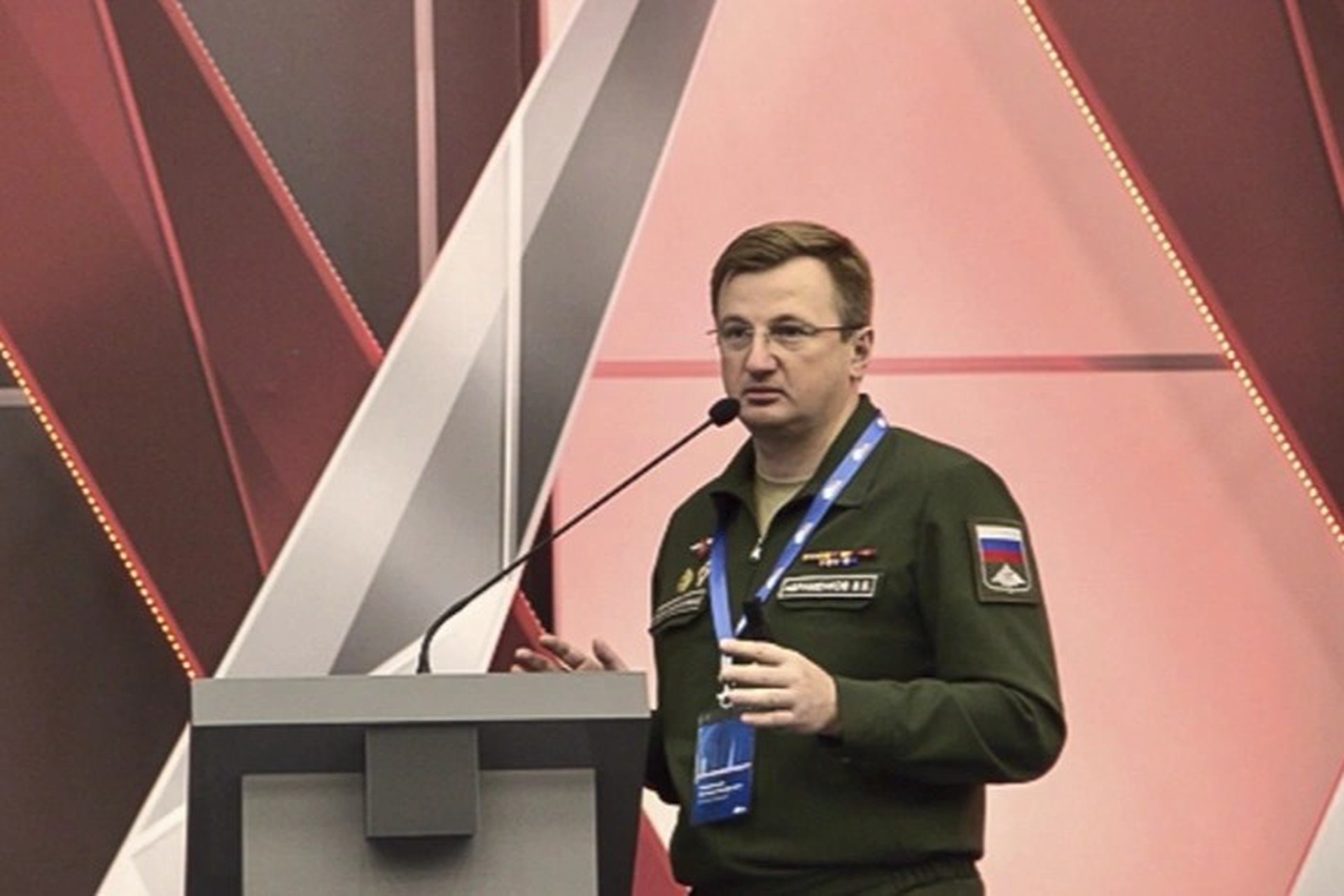 Более 1 млрд рублей похитил у Минобороны экс-глава «Росжилкомплекса»