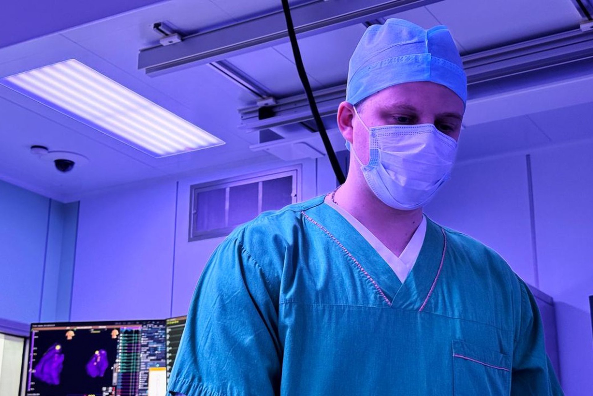 В центре Рошаля спасли пациентку с помощью уникальной операции без единого разреза