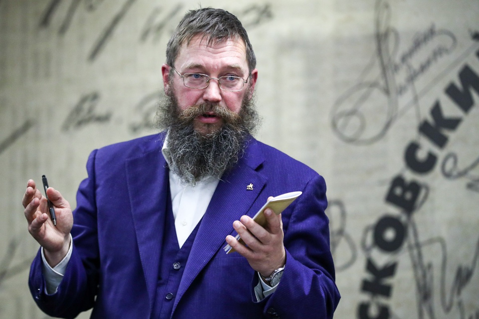 Герман Стерлигов объяснил, почему продает пиво по 7,5 тыс. за бутылку