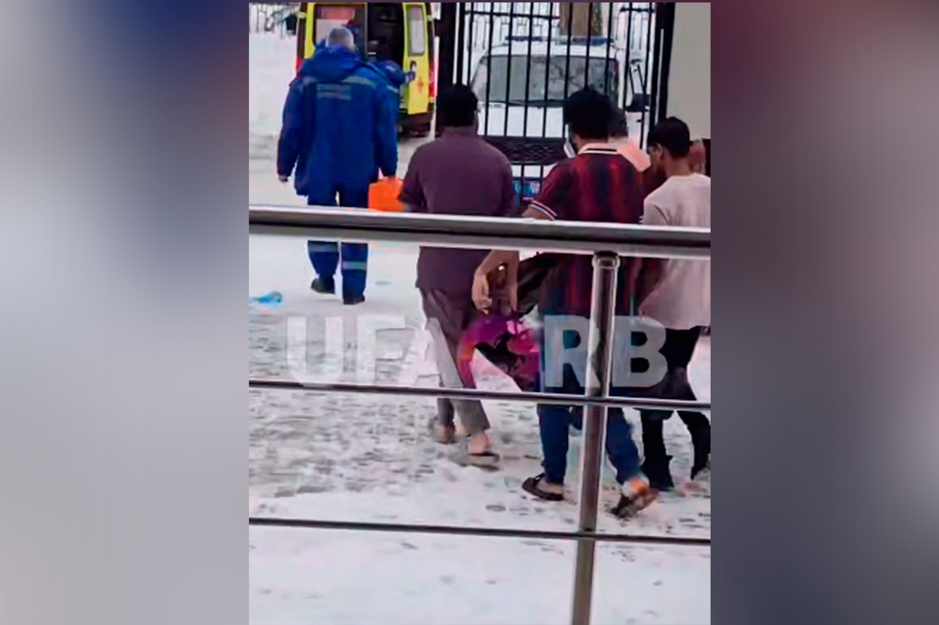 Напавший на общежитие подросток доставлен в детскую больницу