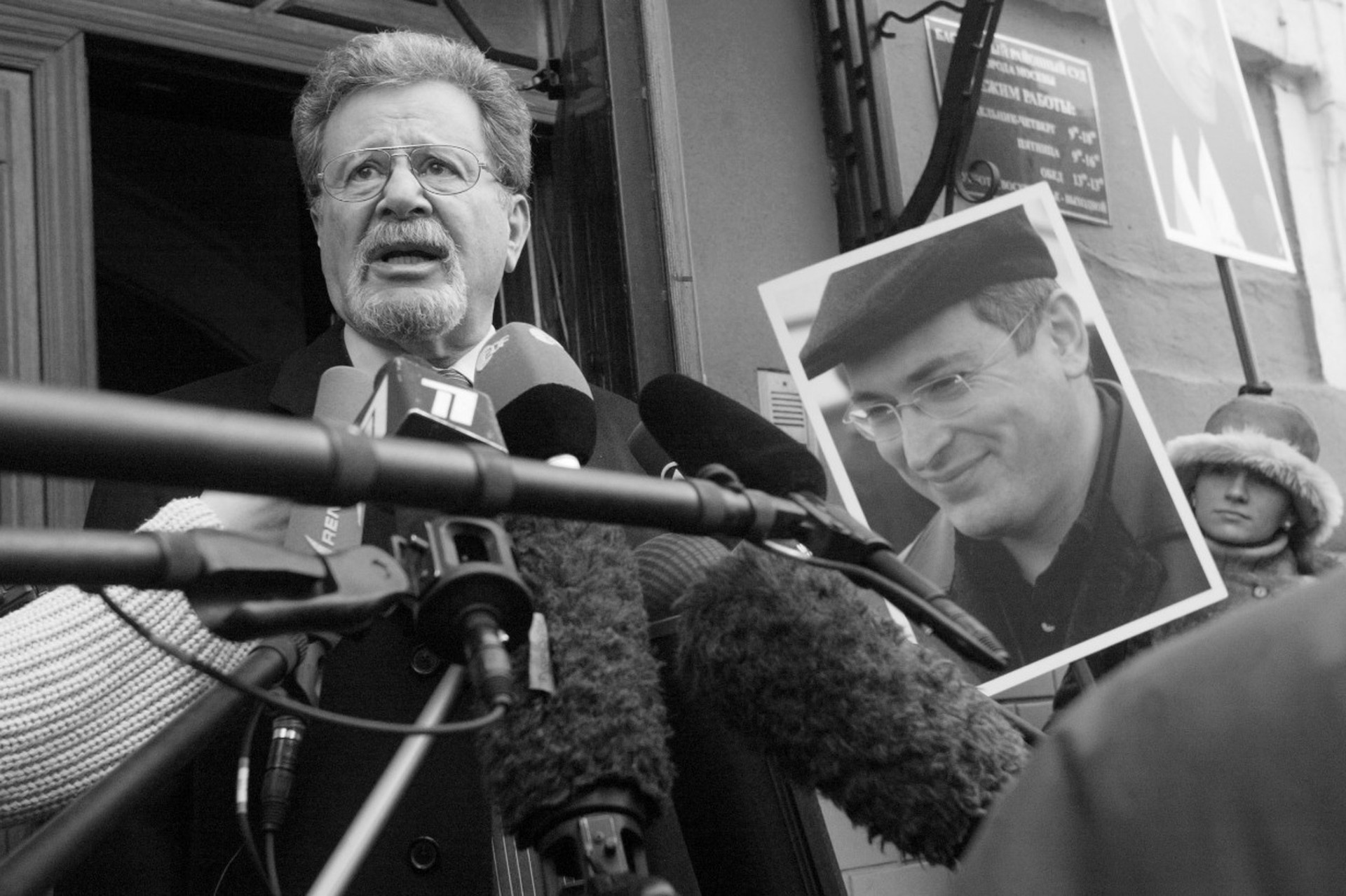 Умер известный адвокат Генрих Падва, защищавший Ходорковского*