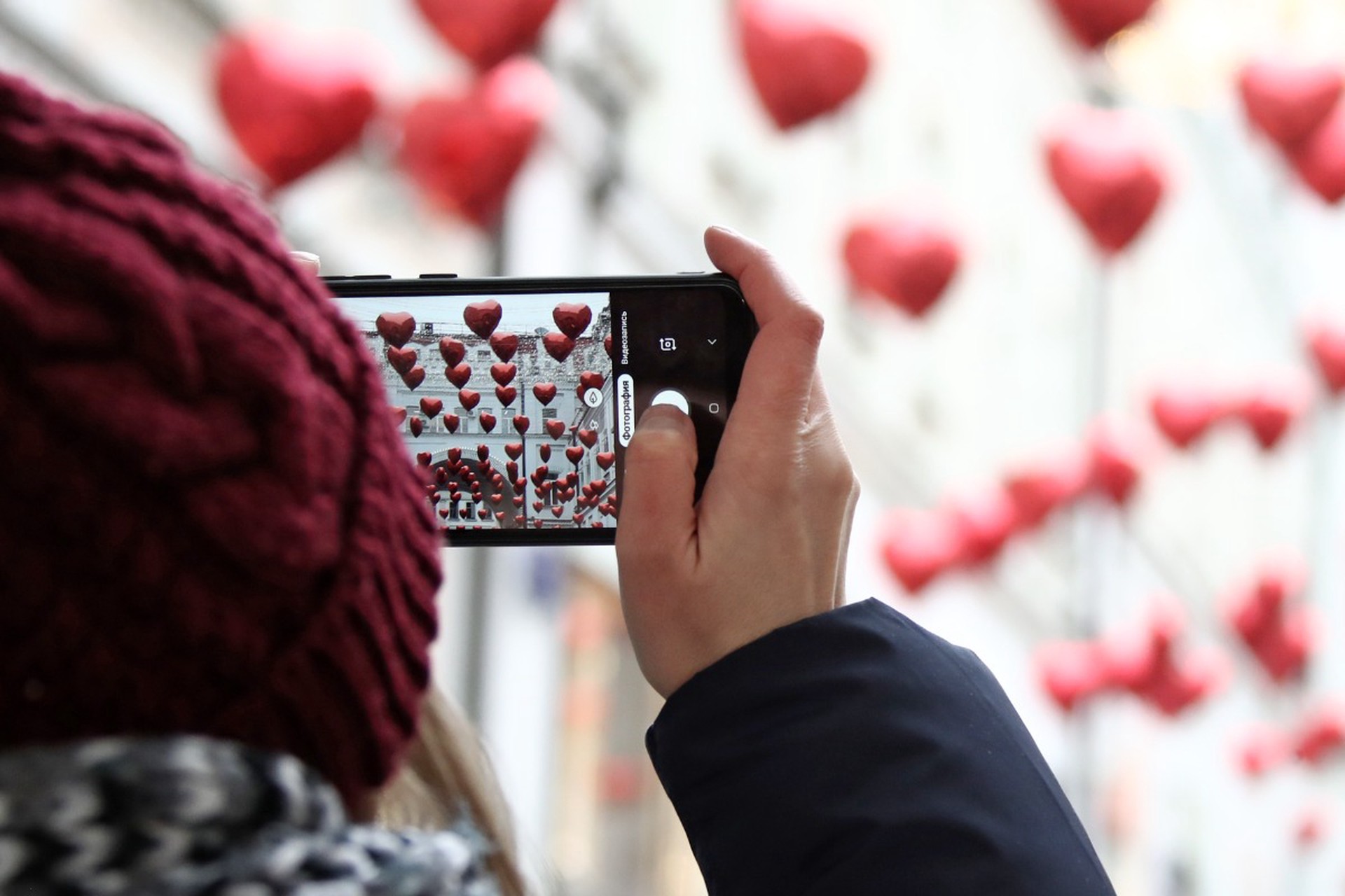Эскорт-сопровождение 14 февраля может обойтись в сотни тысяч рублей