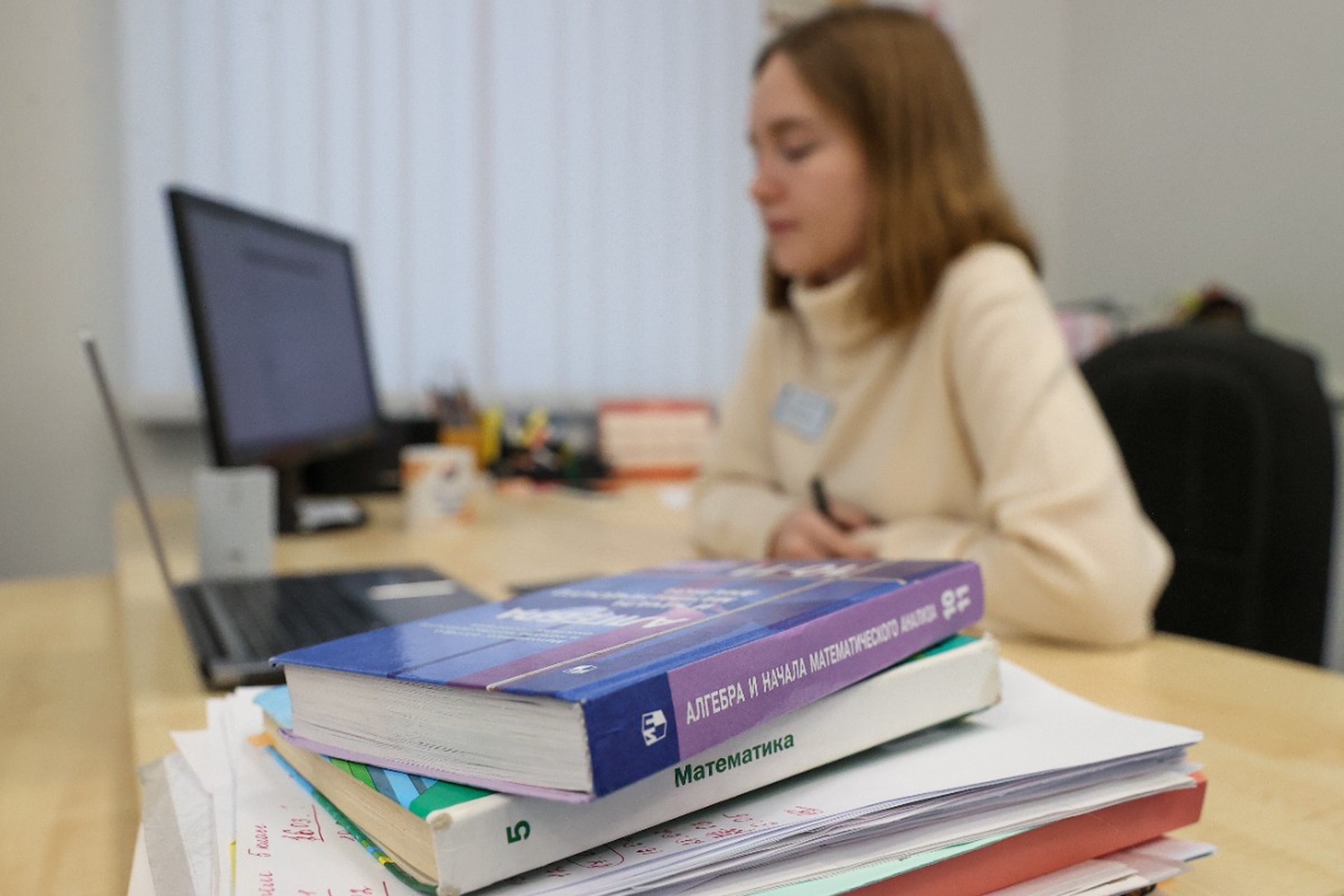 Дума о школе: почему депутатская идея не ставить оценки за домашние задания звучит наивно