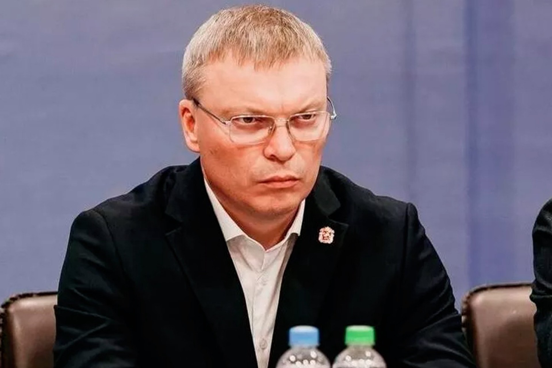 Задержанного за взятки замгубернатора доставят в столицу