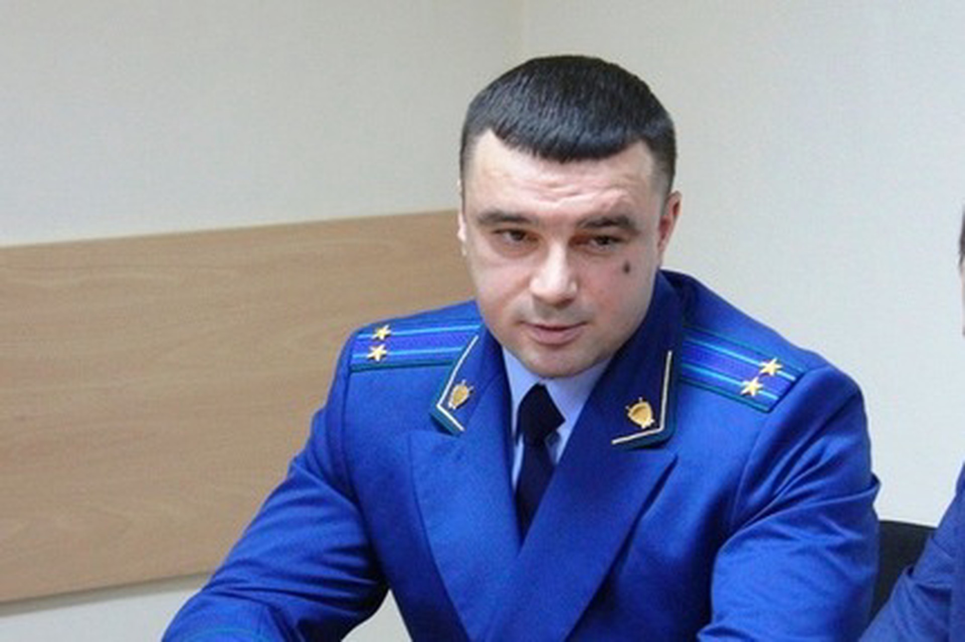 Бывшего российского прокурора обвинили во взятке в 495,5 млн рублей