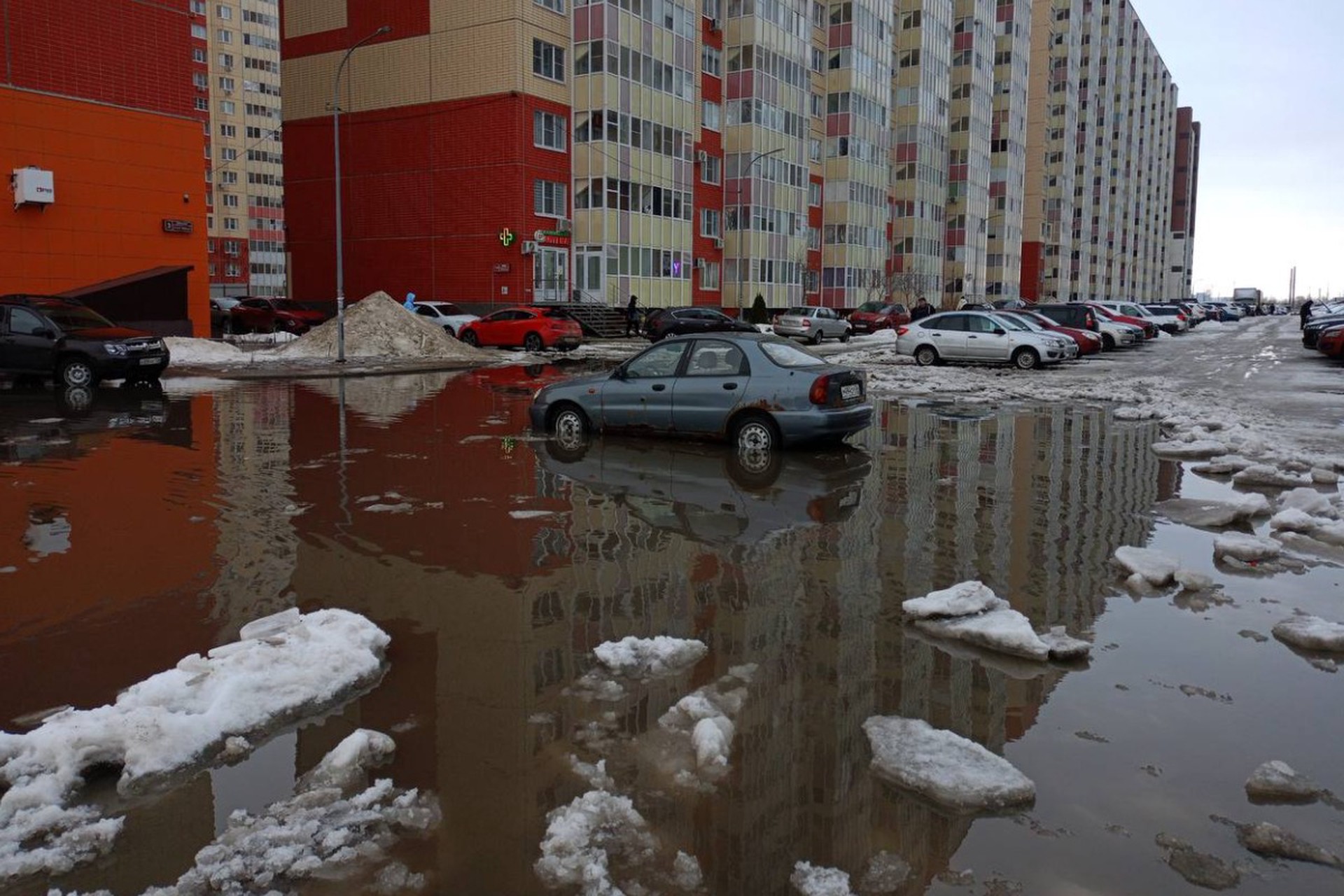 Власти Воронежа объяснили, почему город ушел под воду