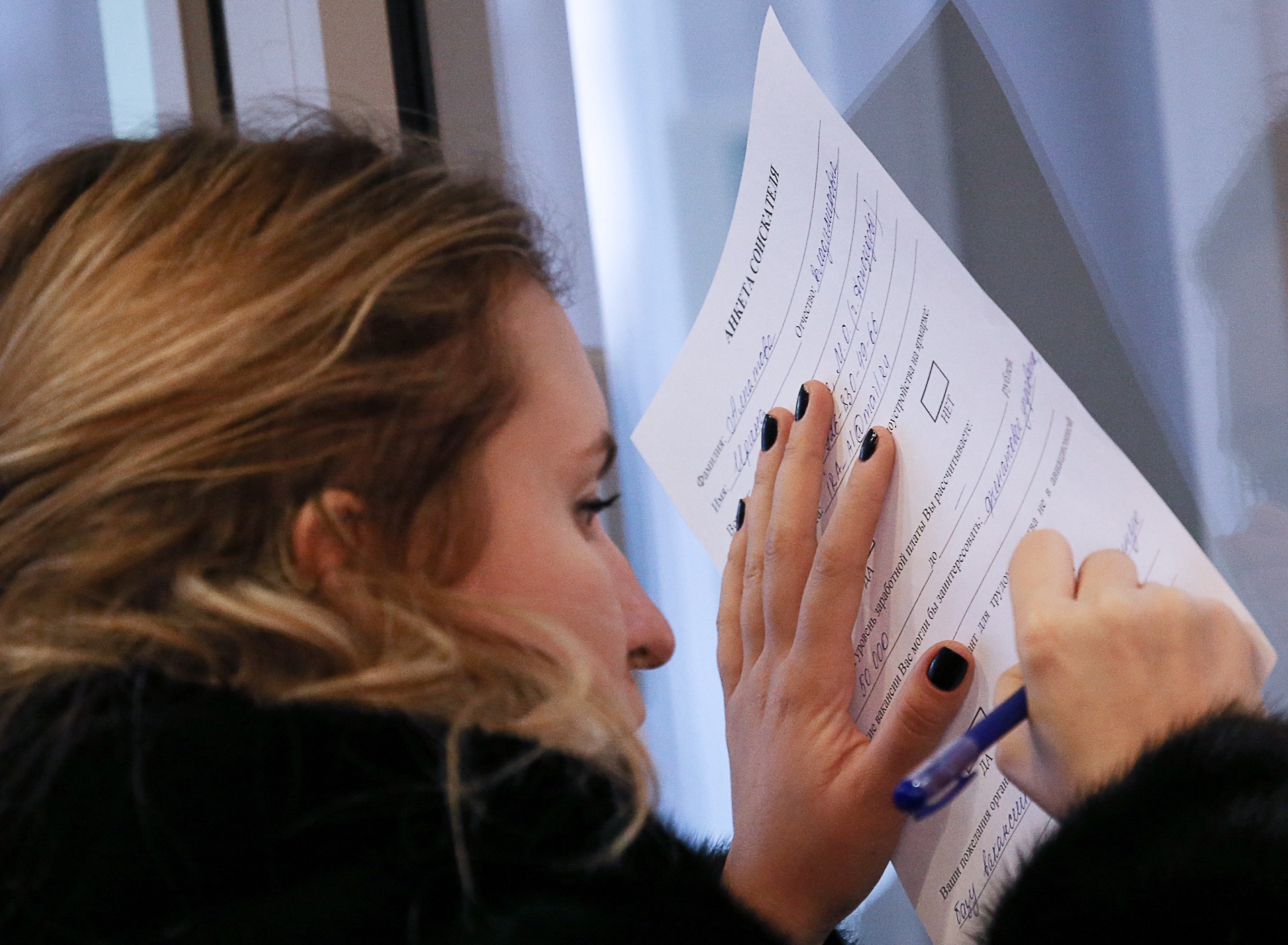 Контурные кадры: откуда России взять 12 миллионов пар рабочих рук