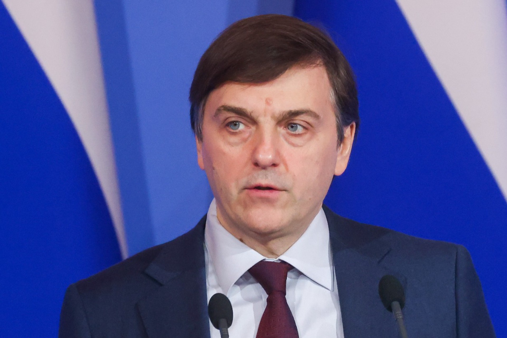 Спасших воспитанников детсада от мужчины с ножом наградили в Госдуме