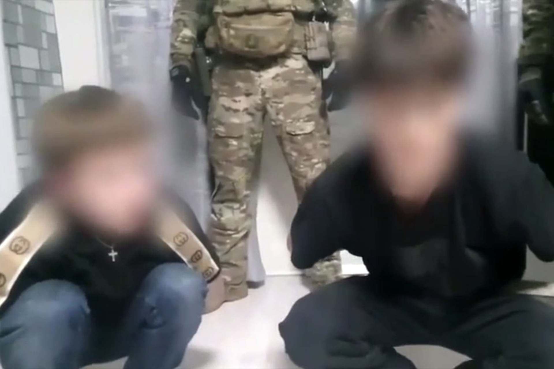 Школьников жестоко накажут за атаку на военную технику РФ