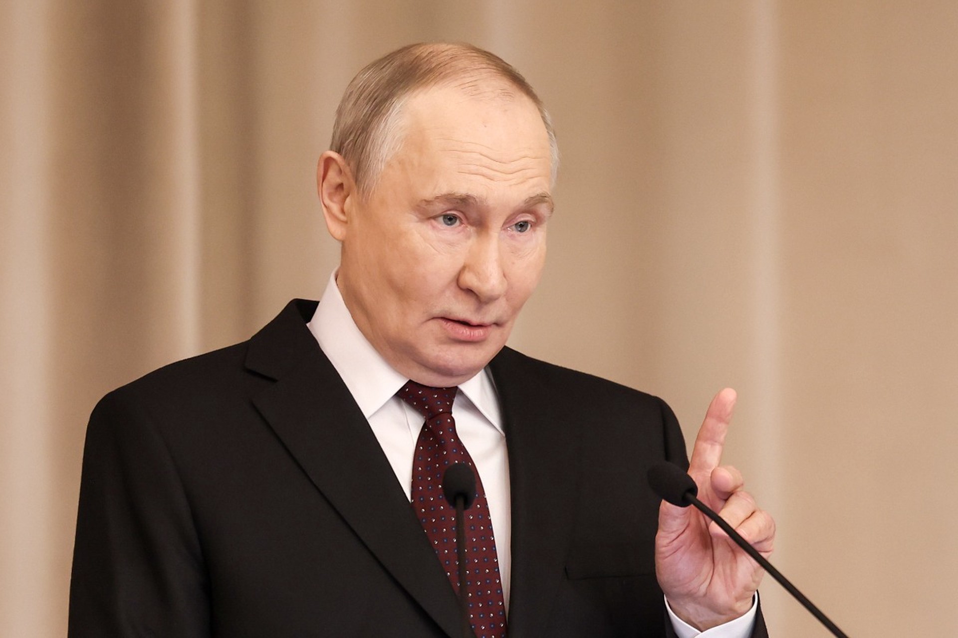 Путин: Вор должен сидеть в тюрьме, но есть нюансы